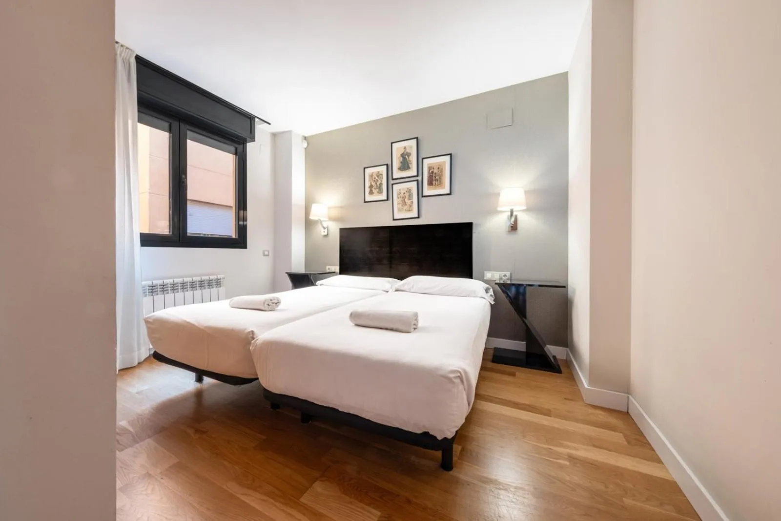 Bed in AinB Sagrada Familia Apartments