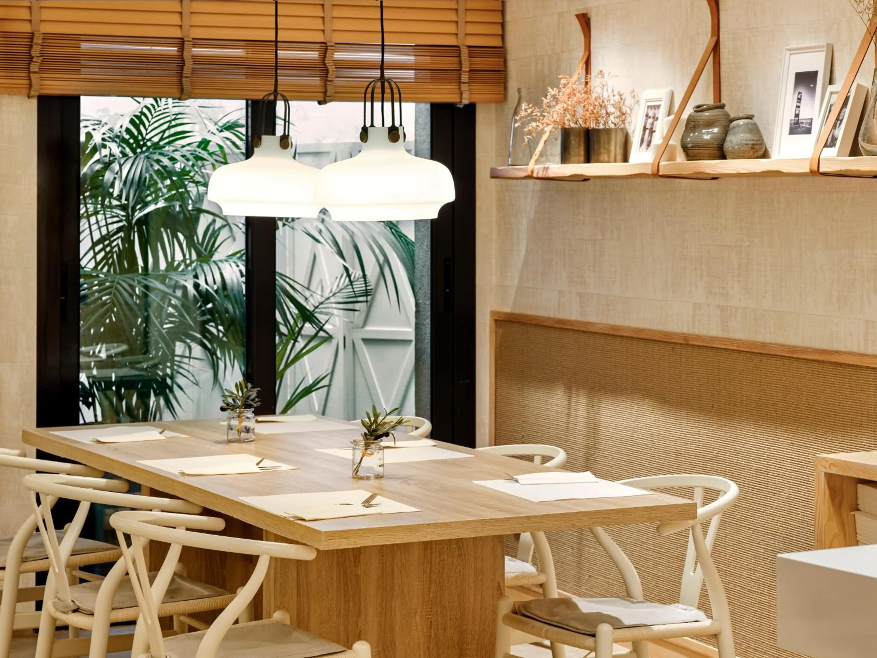 Buffet breakfast in Musik Boutique Hotel - Solo Adultos