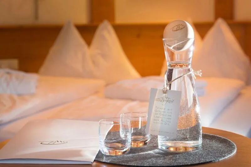Non alcoholic drinks, Bed in Boutique Hundehotel Bergzeit