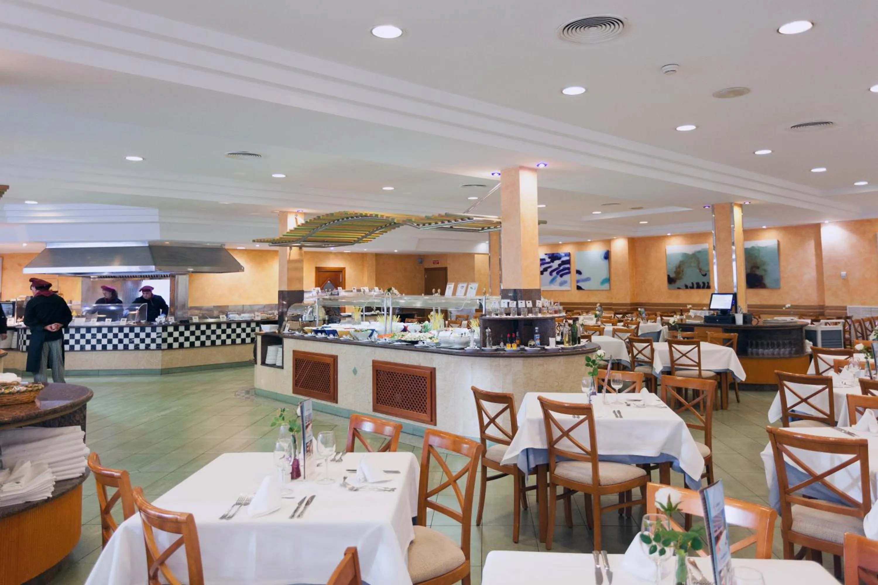 Restaurant/places to eat in Hotel Obelisco