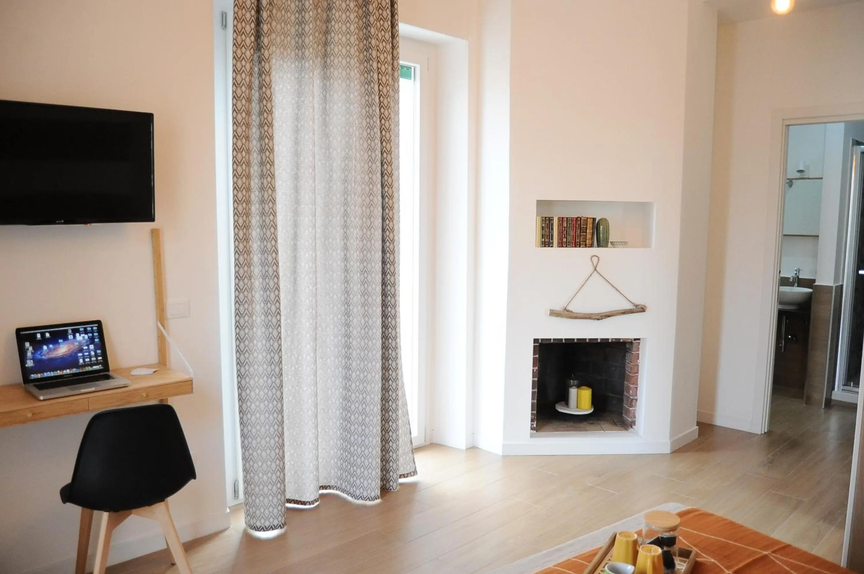 Photo of the whole room in The Corner 180 Suite