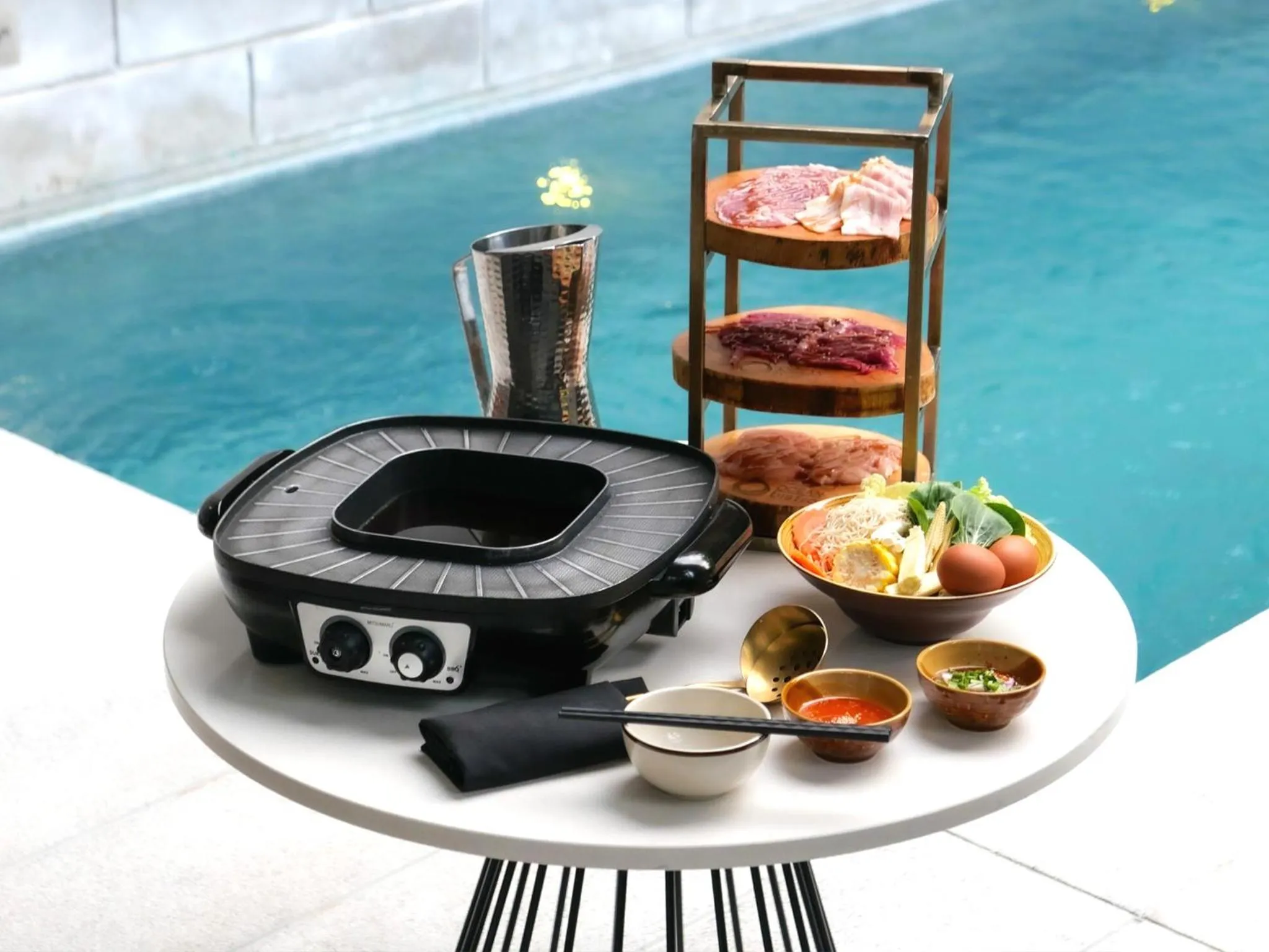 Food and drinks in Cross Pattaya Oceanphere - formerly X2 Pattaya Oceanphere