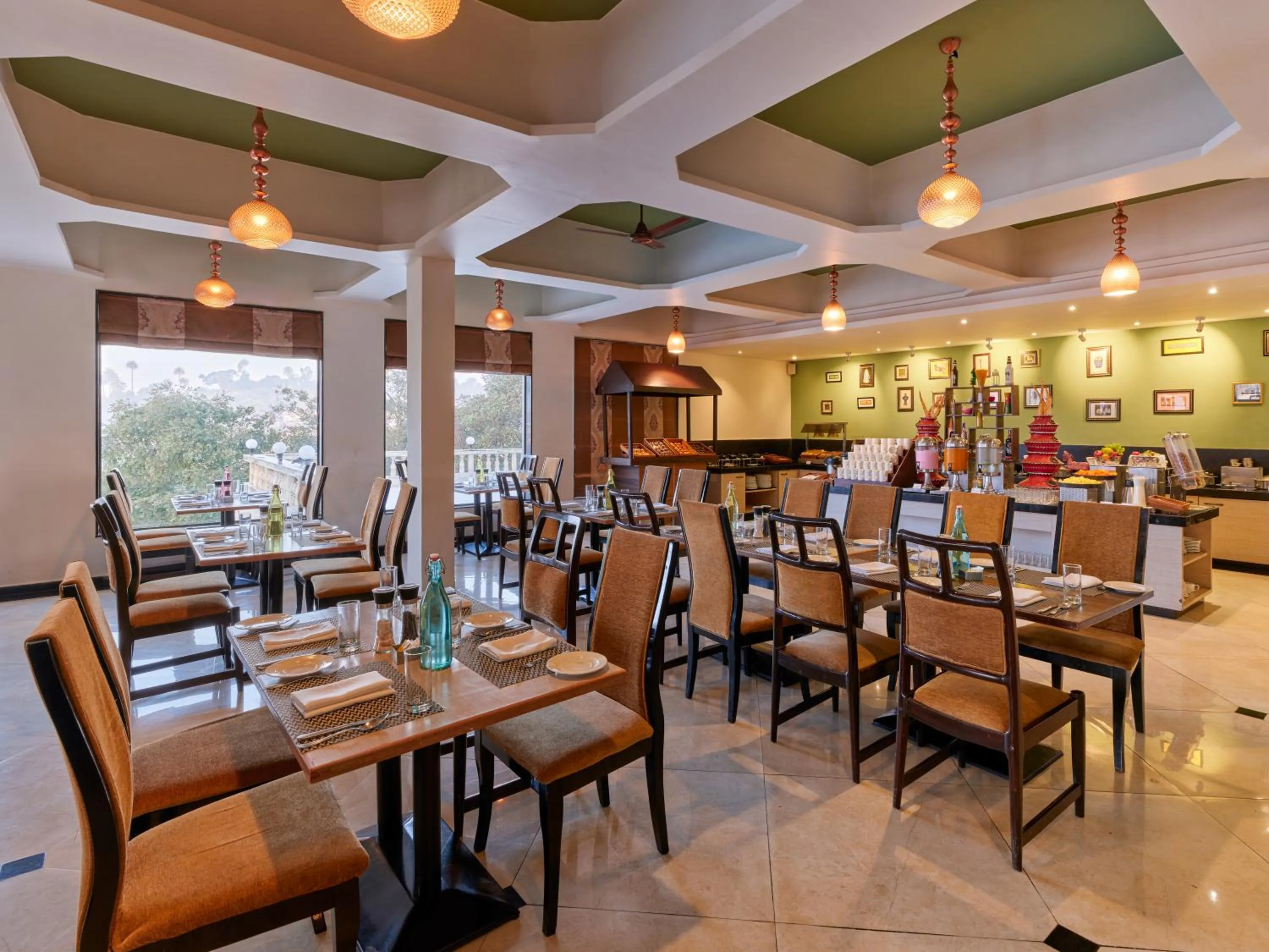 Restaurant/places to eat in Sterling Mount Abu