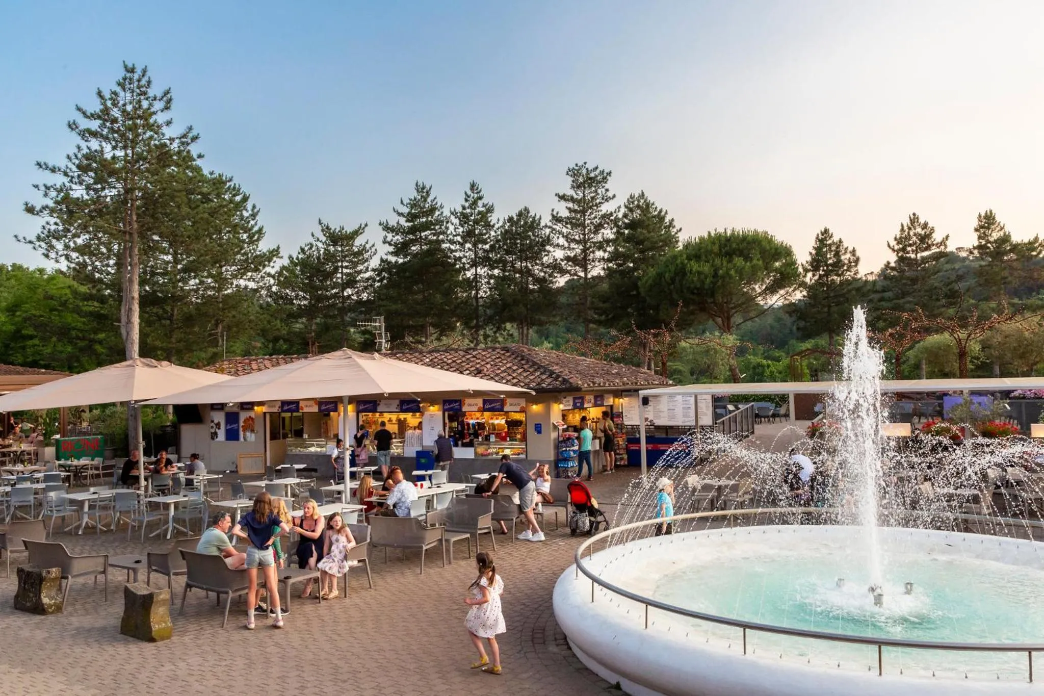 Villa Norcenni ApartHotel