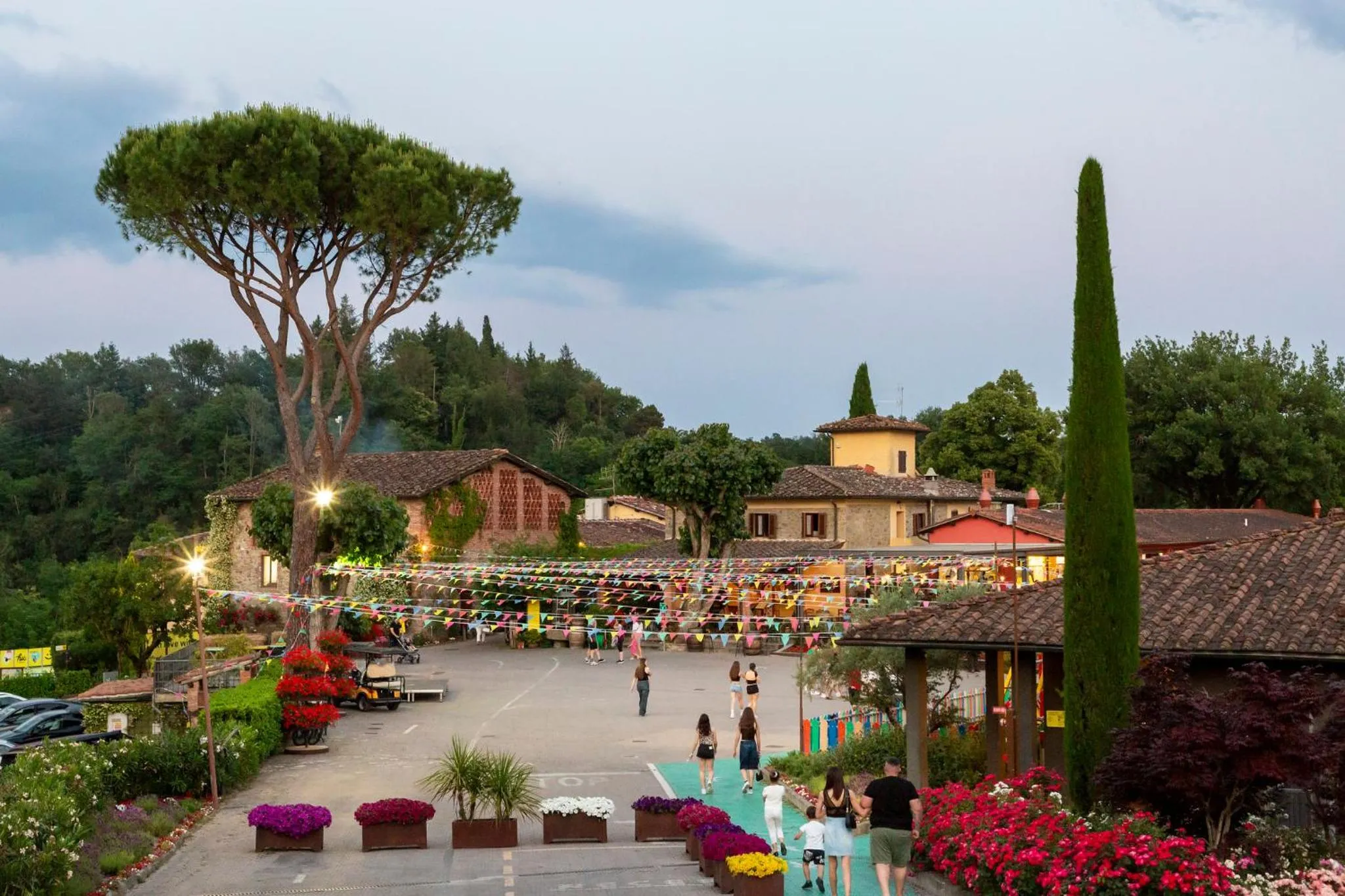 Villa Norcenni ApartHotel