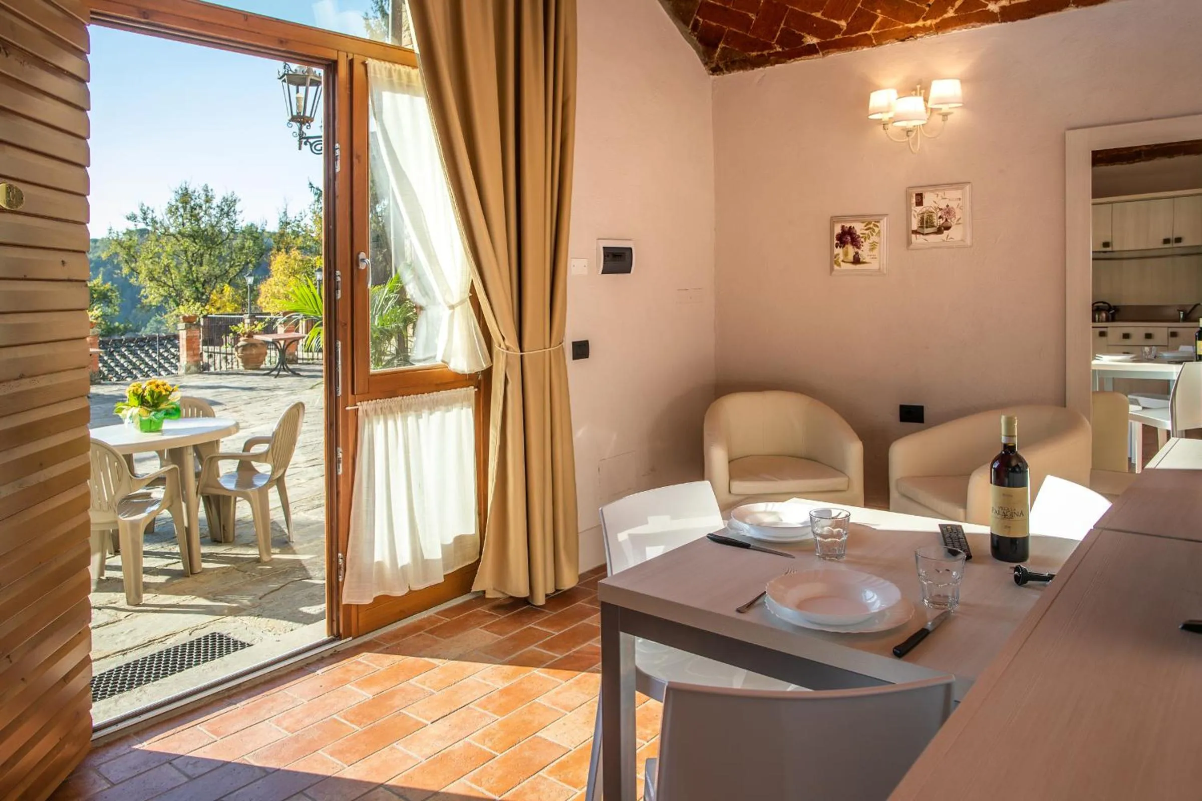 Bedroom in Villa Norcenni ApartHotel