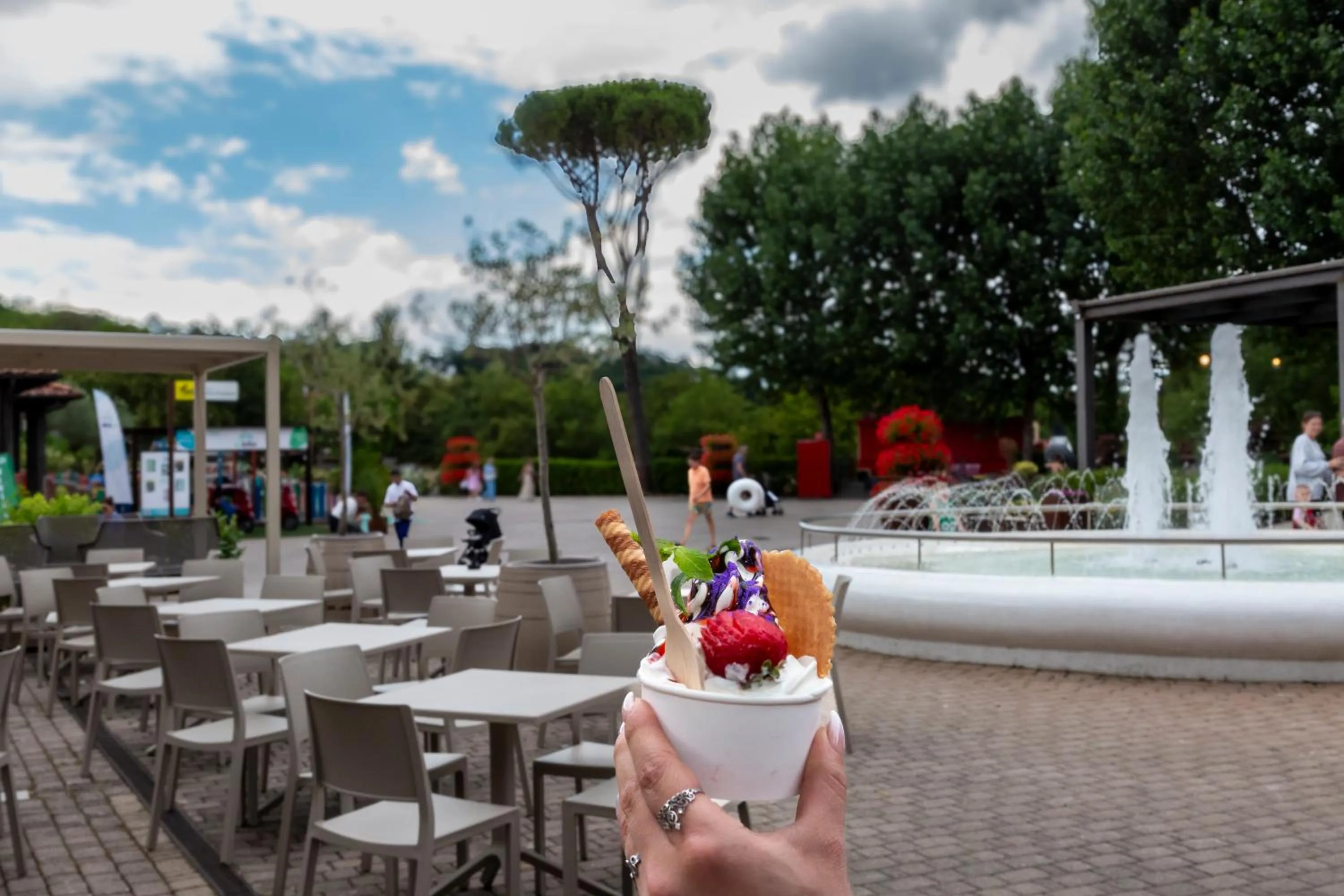 Villa Norcenni ApartHotel