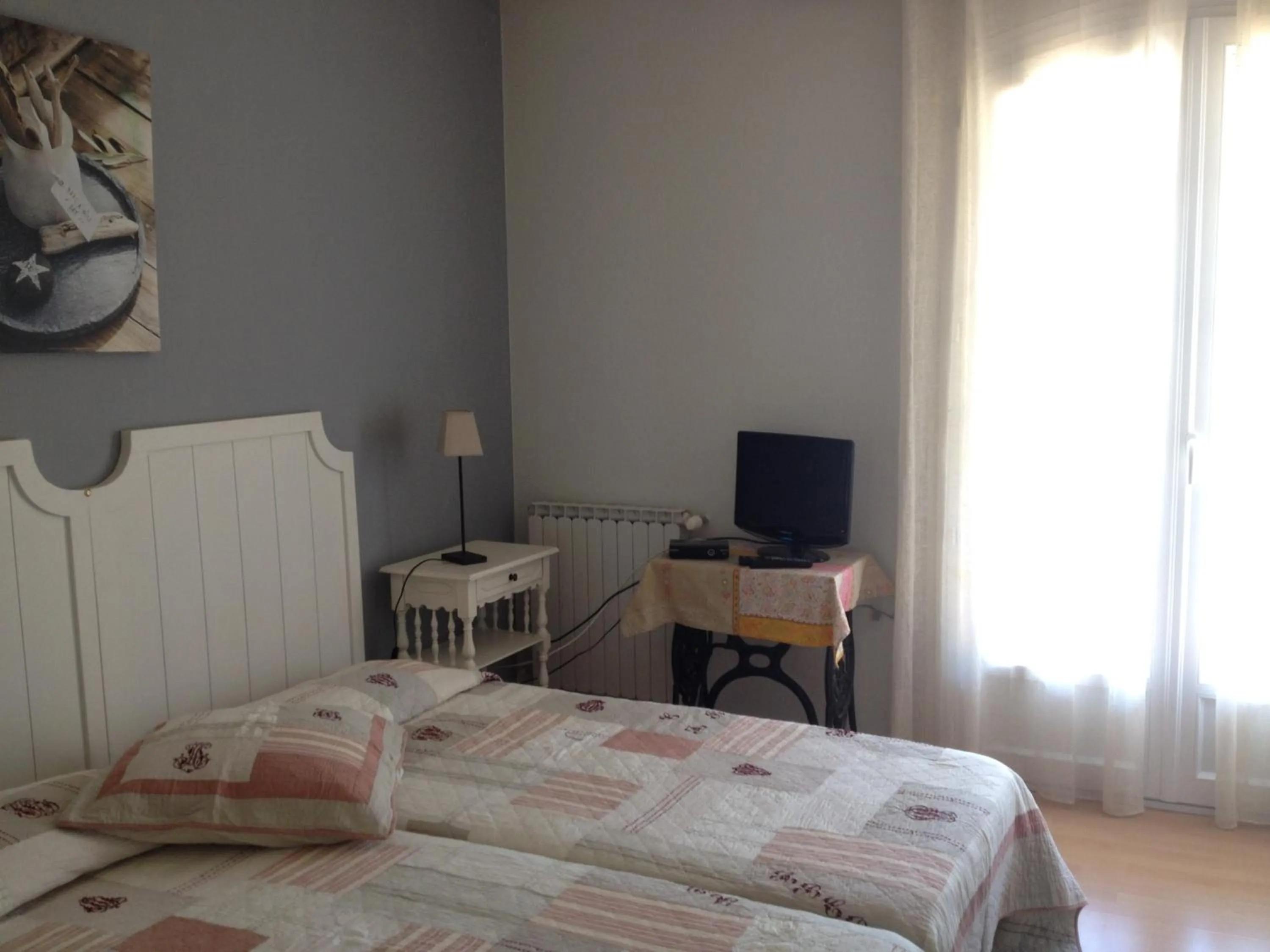 Day in Logis du Comte