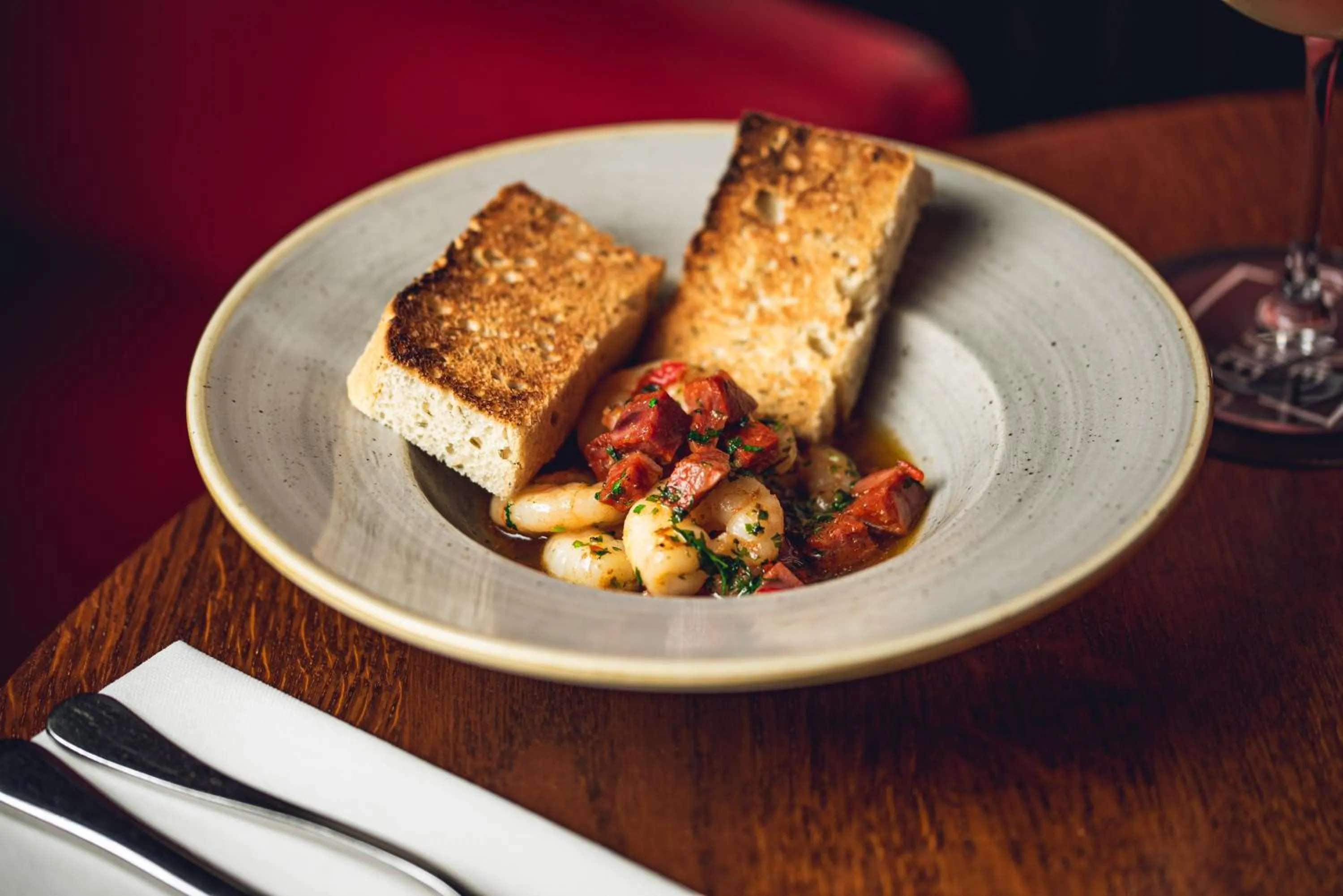 Restaurant/places to eat in The Kirkfield Hotel