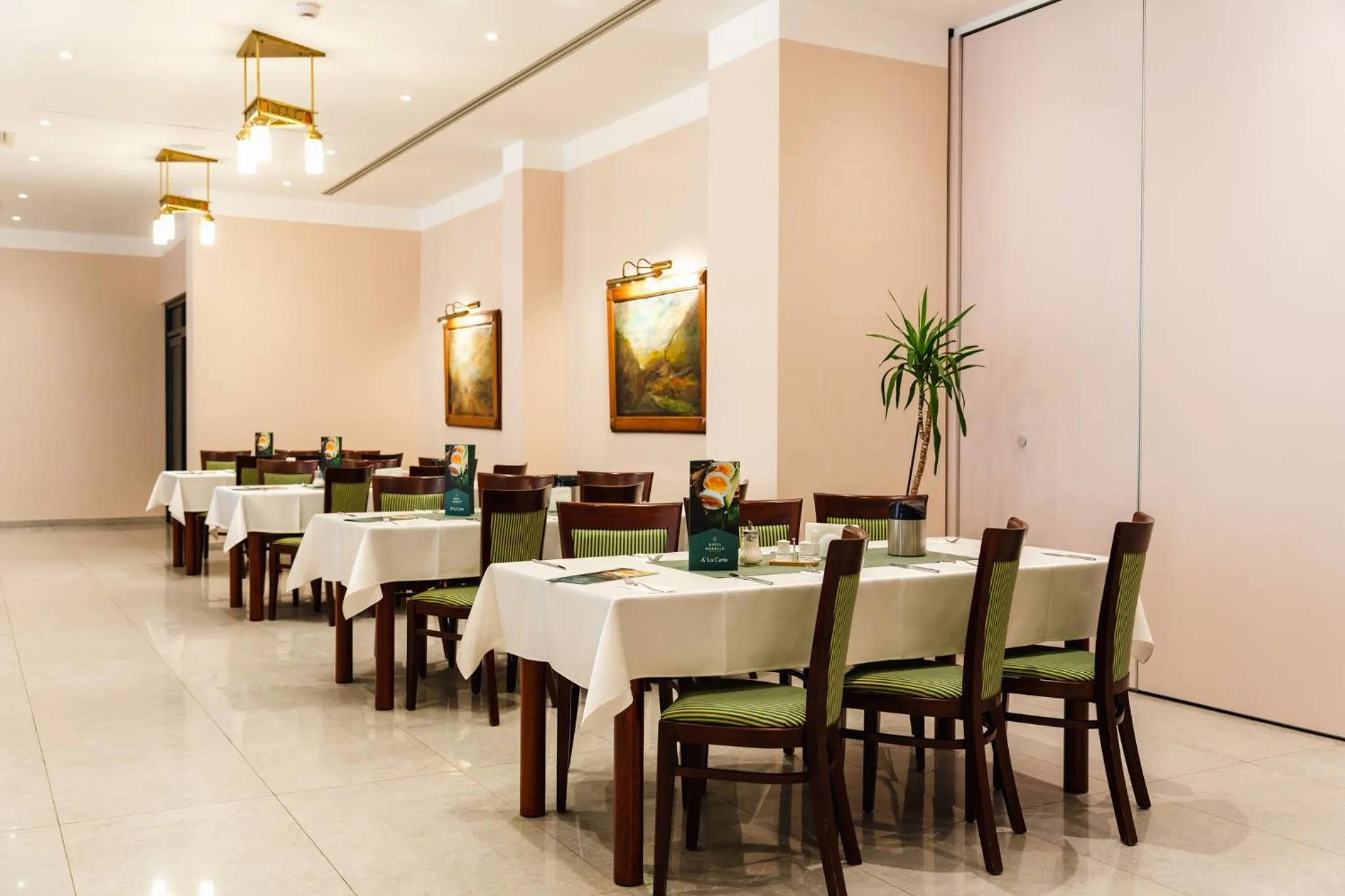 Restaurant/places to eat in Hotel Küküllő - Târnava