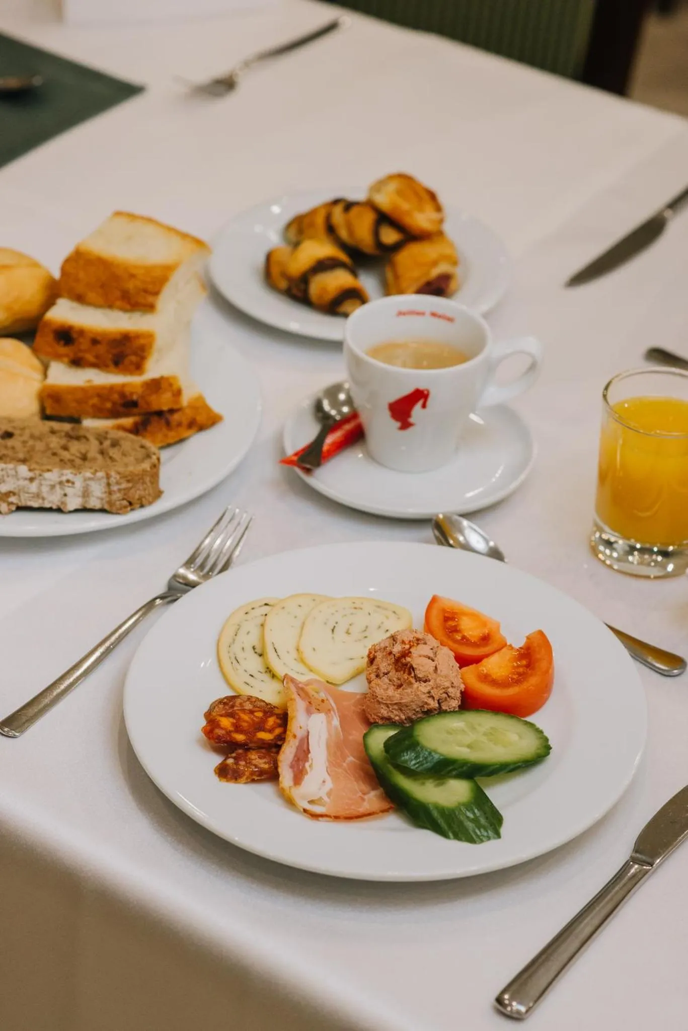 Food and drinks in Hotel Küküllő - Târnava
