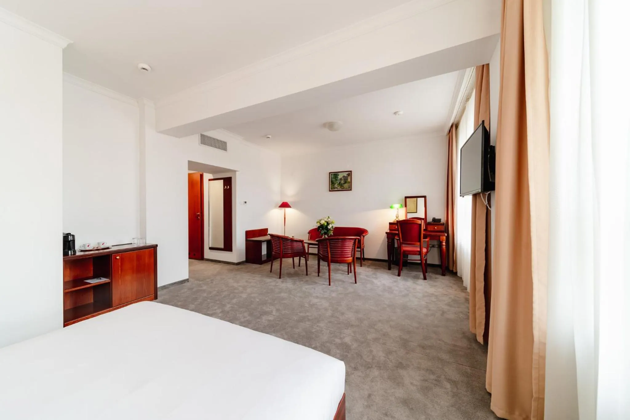 Living room, Bed in Hotel Küküllő - Târnava