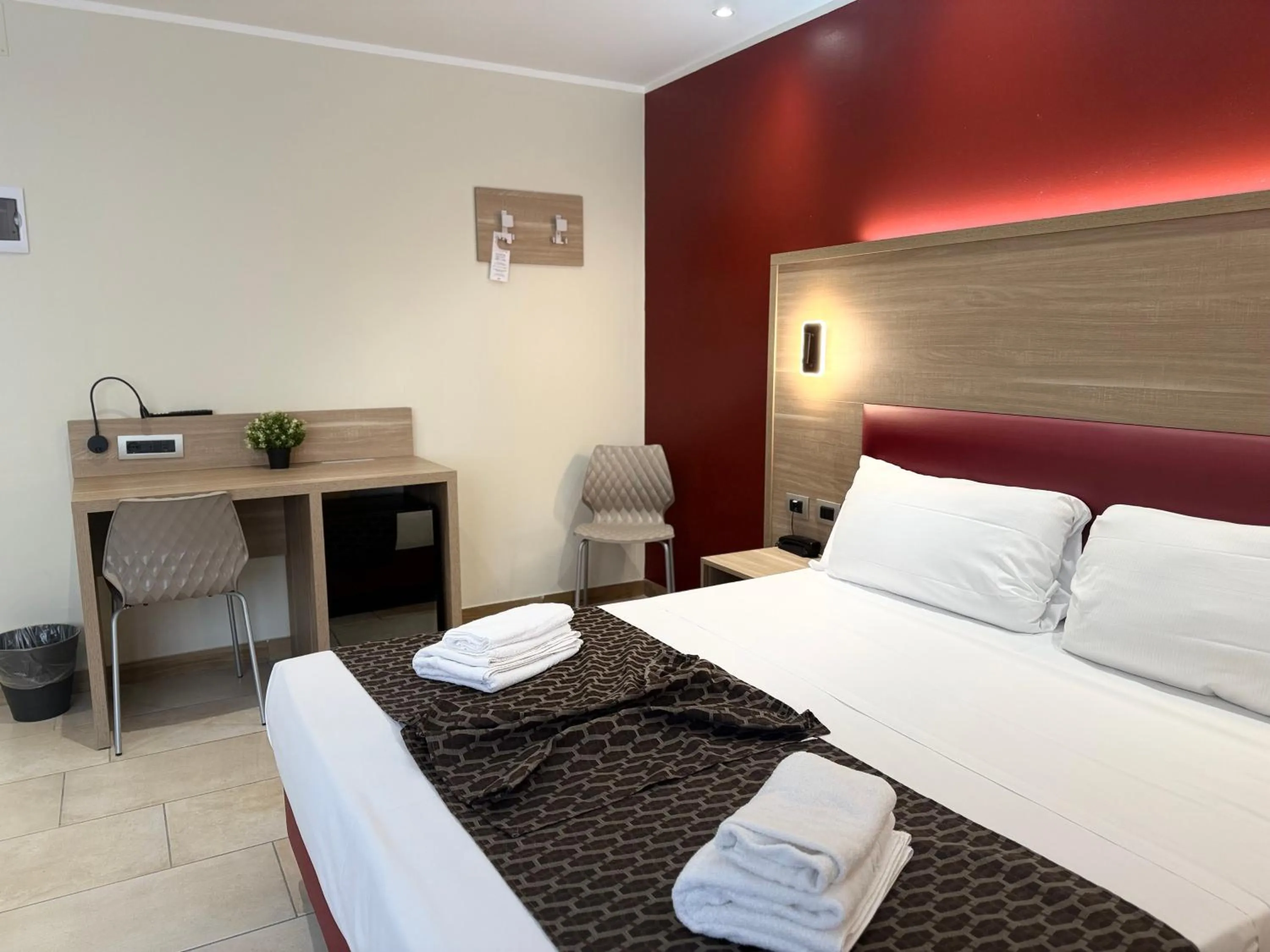 Bedroom, Bed in Hotel Giacosa