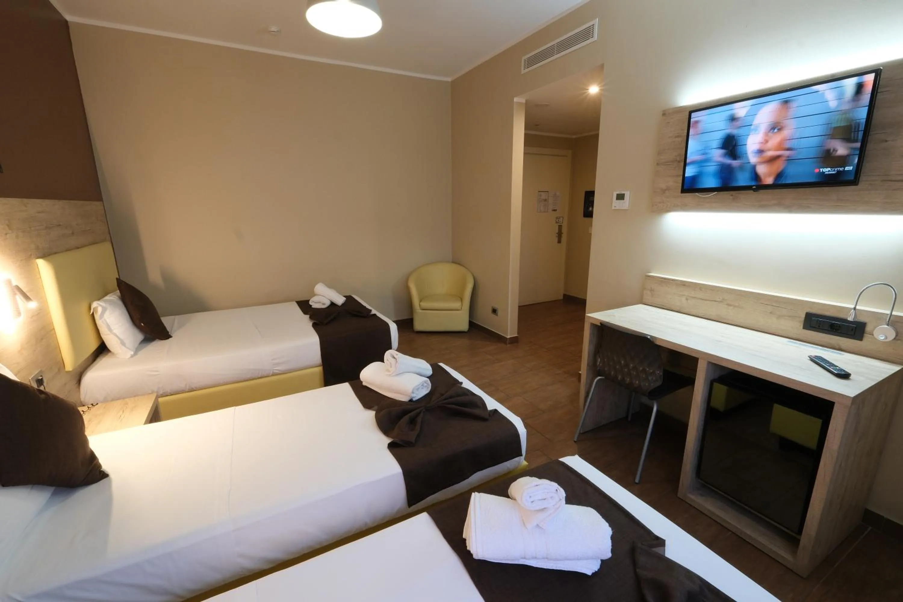 TV and multimedia, Bed in Hotel Giacosa
