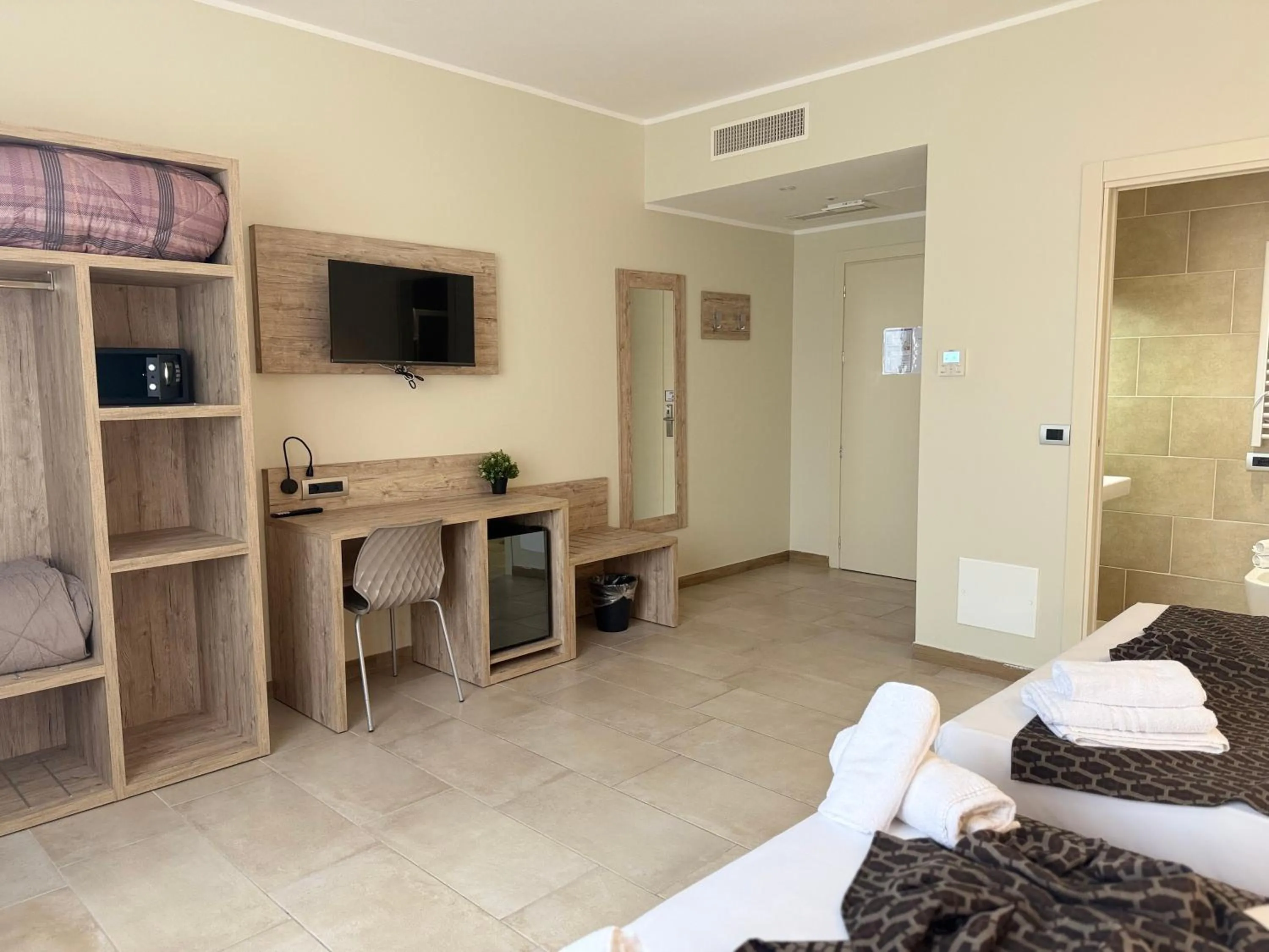 TV and multimedia in Hotel Giacosa