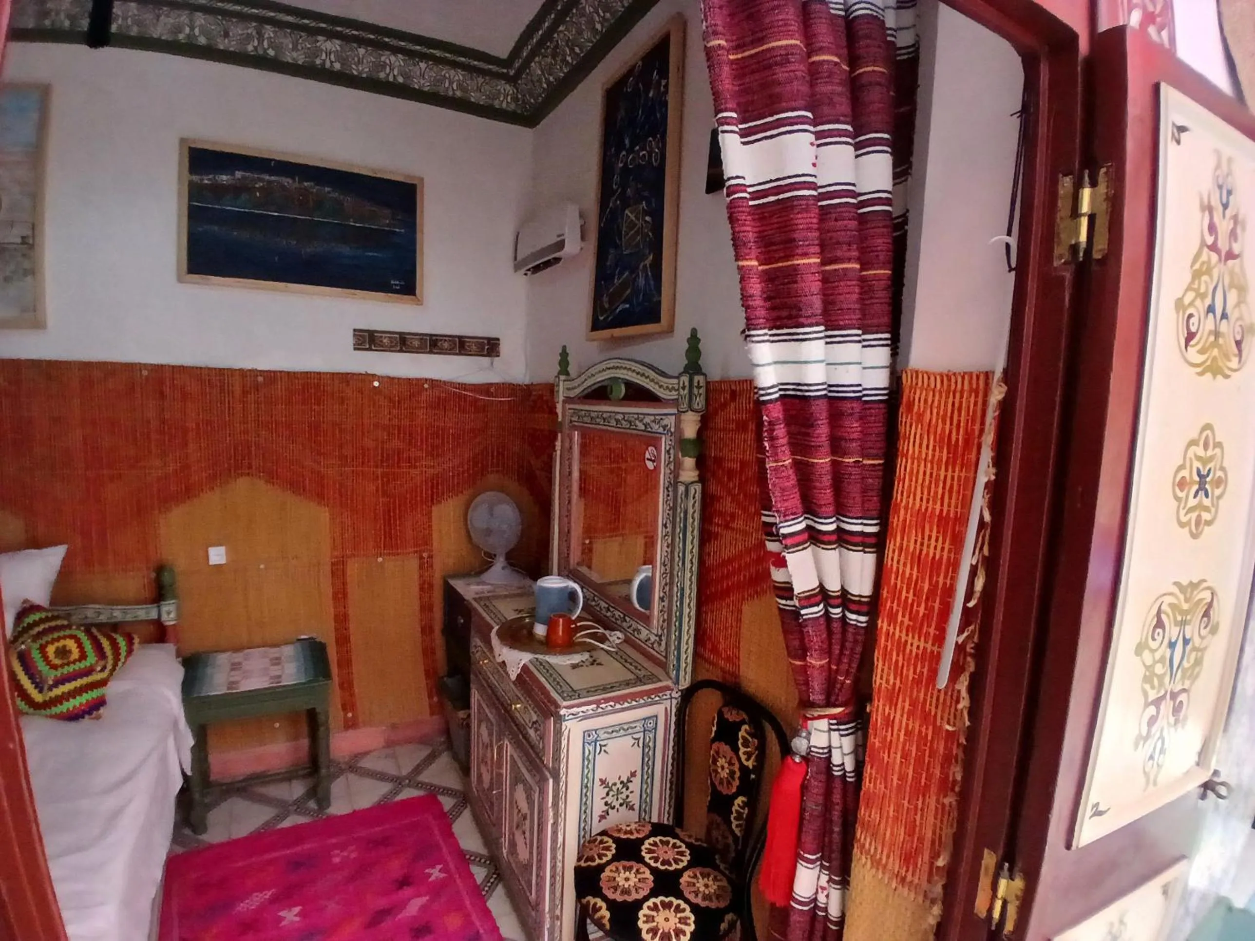 Photo of the whole room, Bed in Dar Margot Marrakech