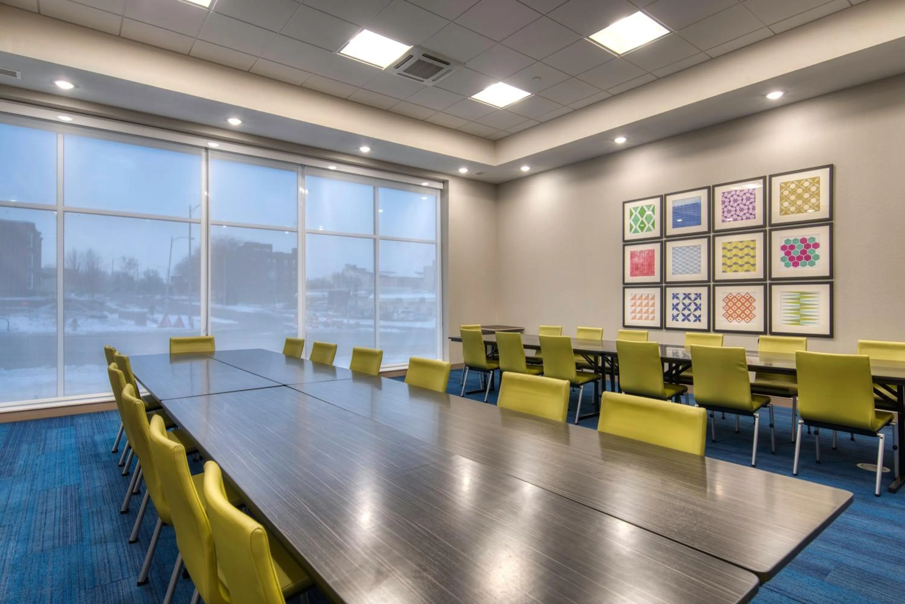 Meeting/conference room in Holiday Inn Express & Suites Omaha Downtown Old Market by IHG