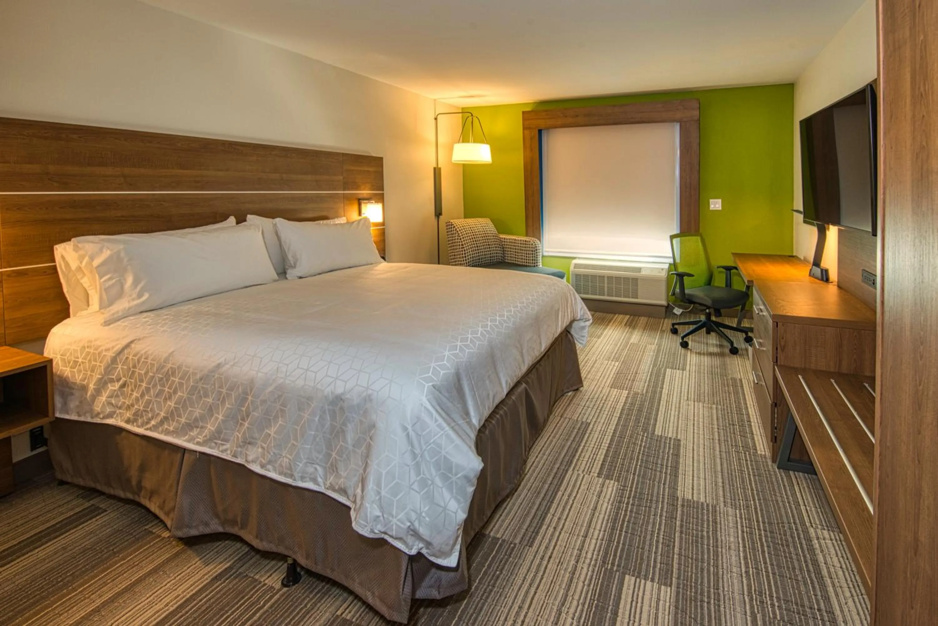 Bedroom, Bed in Holiday Inn Express & Suites Omaha Downtown Old Market by IHG