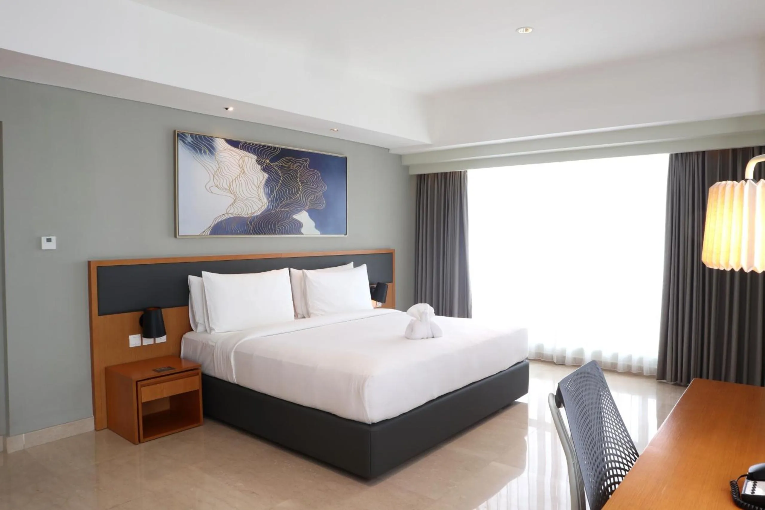 Bed in Holiday Inn & Suites Jakarta Gajah Mada by IHG