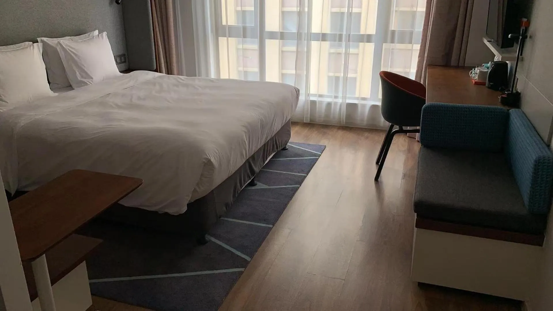 Bed in Holiday Inn Express Zhangjiagang East by IHG