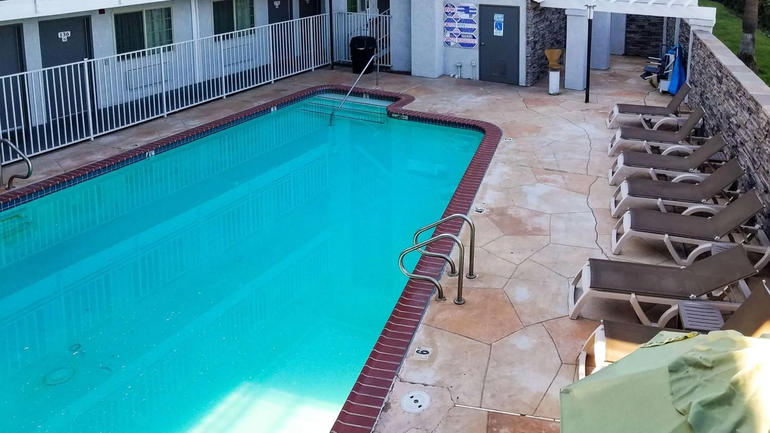 Day in Studio 6-Fairfield, CA - Napa Valley