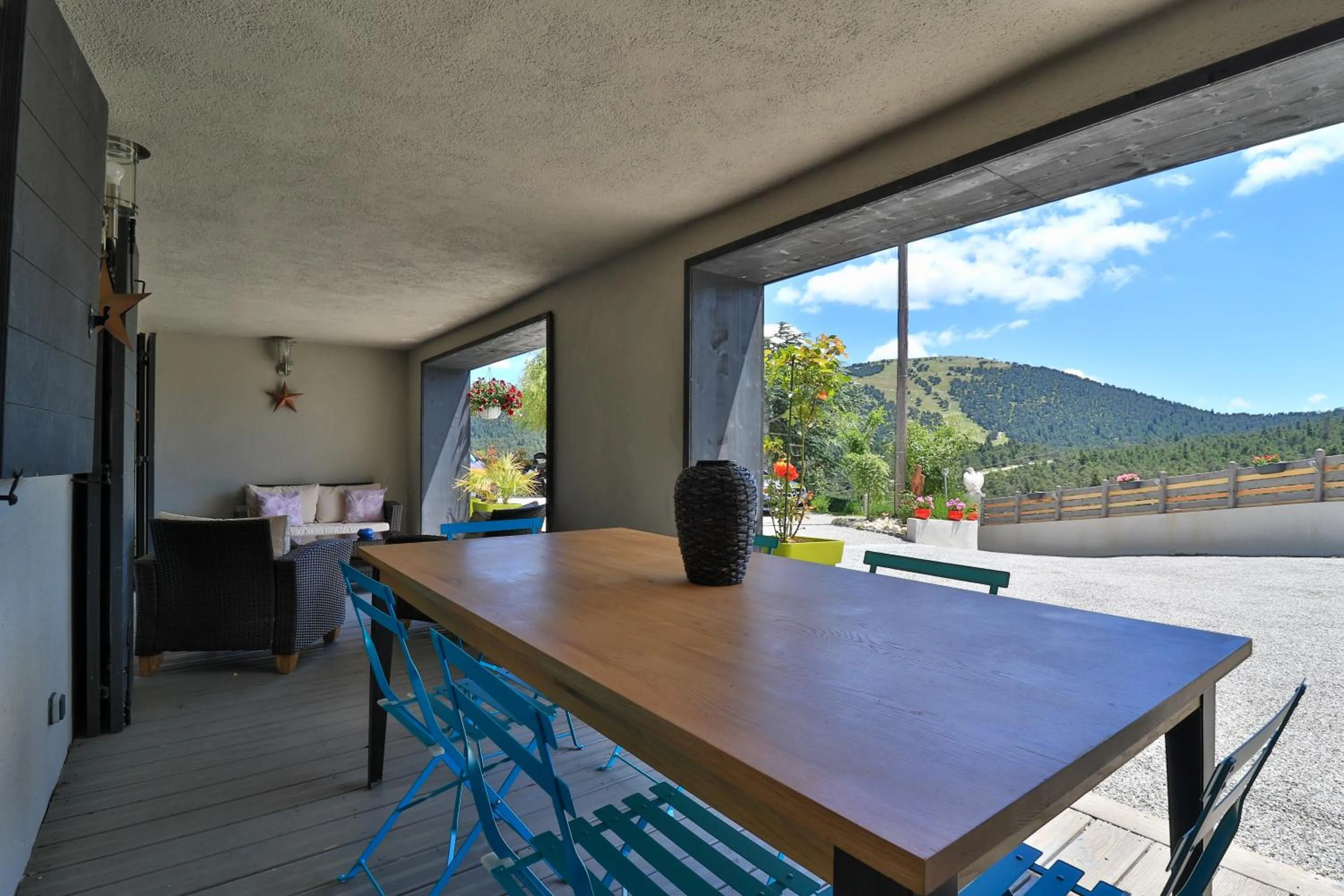 Garden in L'Alpen Roc