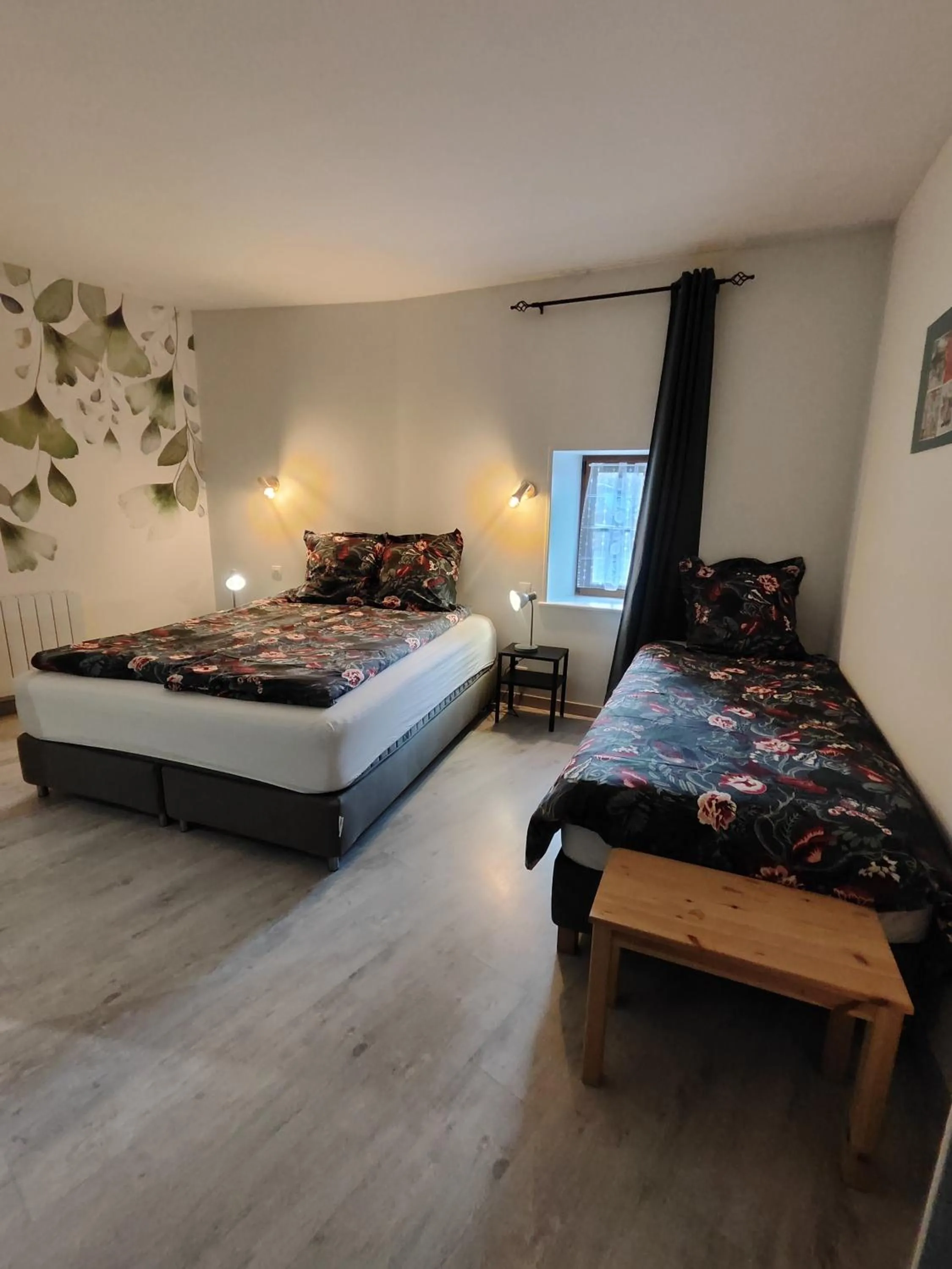 Toilet, Bed in La ferme aux chats