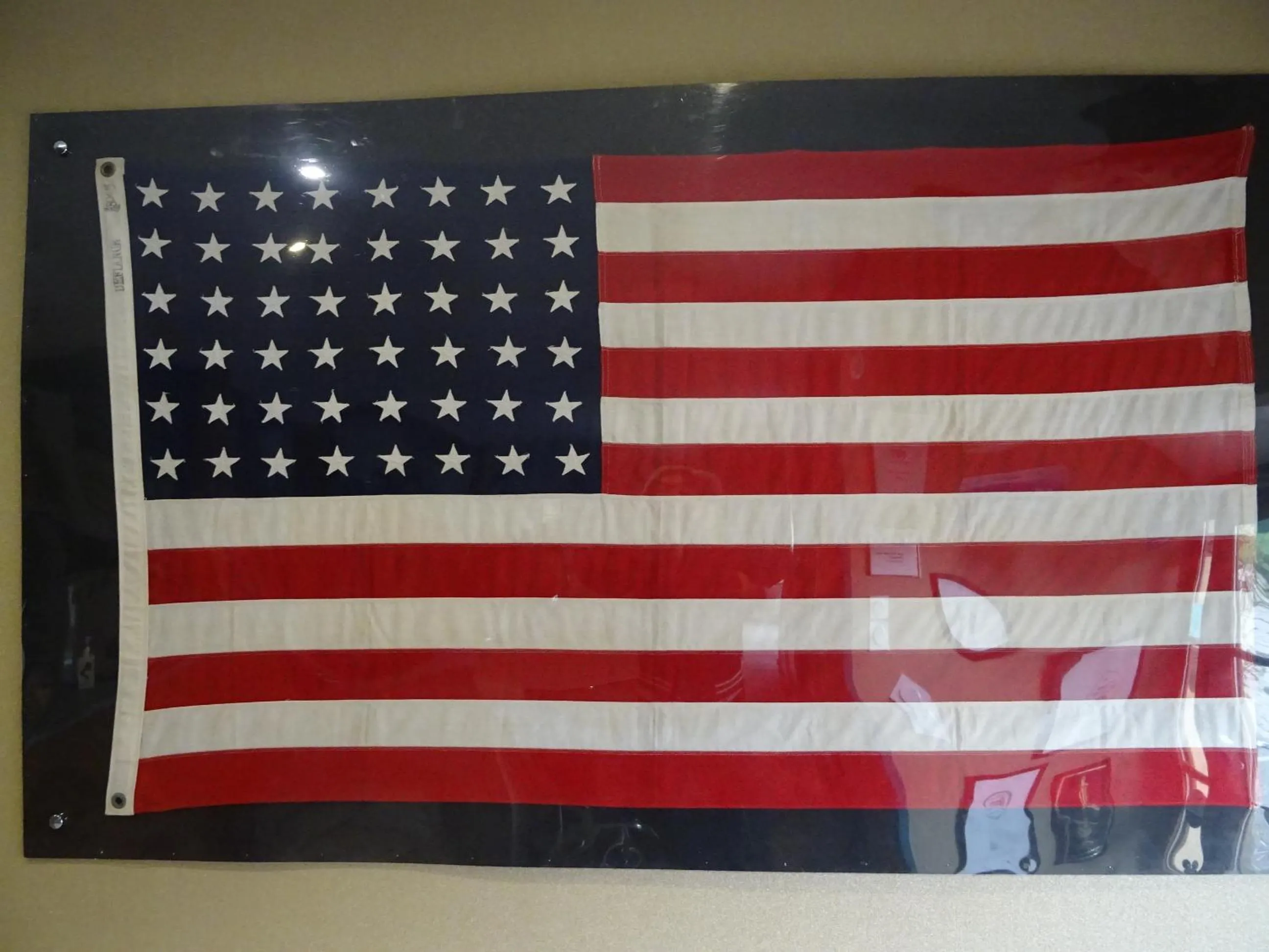 Decorative detail in La ferme aux chats