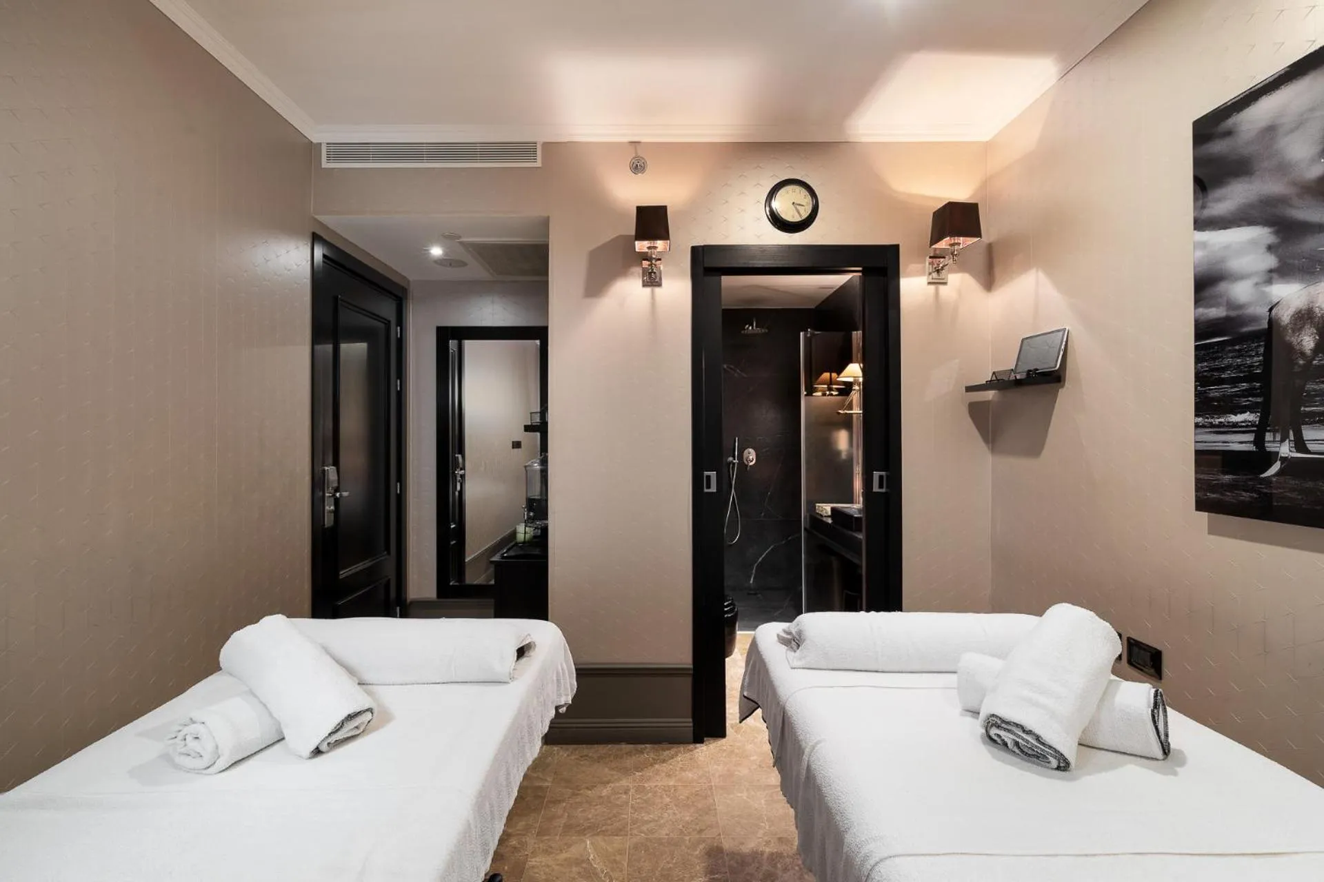 Spa and wellness centre/facilities, Bed in Hotel B Berdichevsky