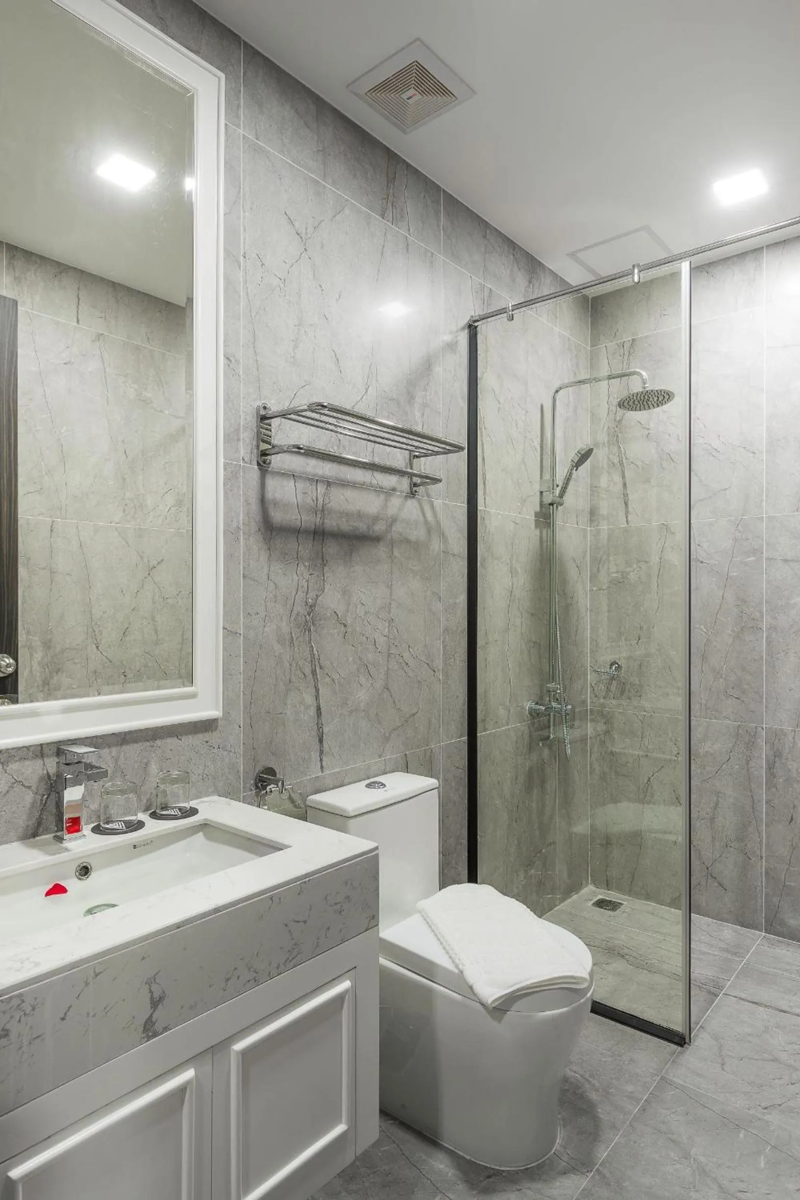 Bathroom in V Boutique Hotel