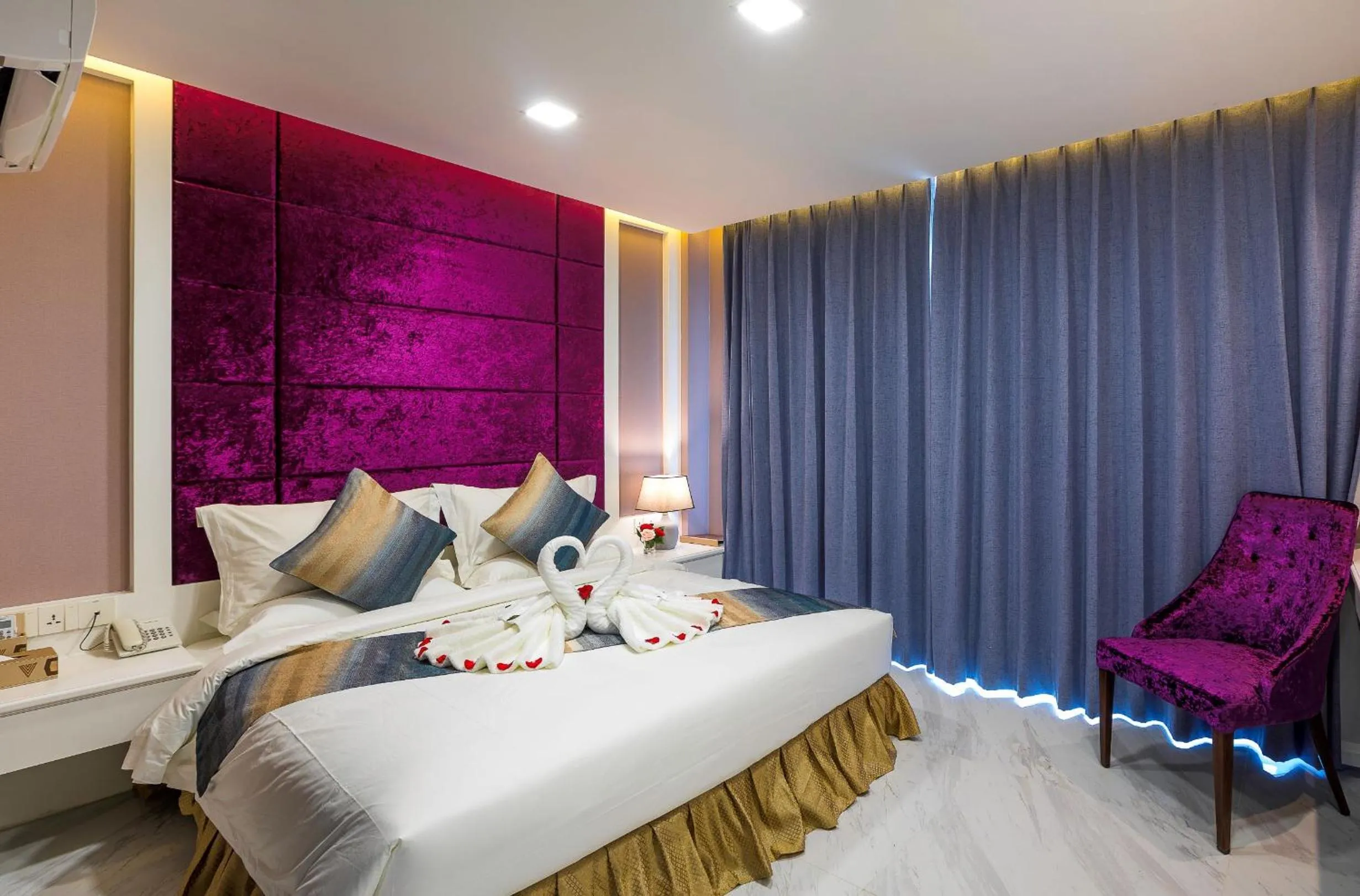 Bedroom, Bed in V Boutique Hotel