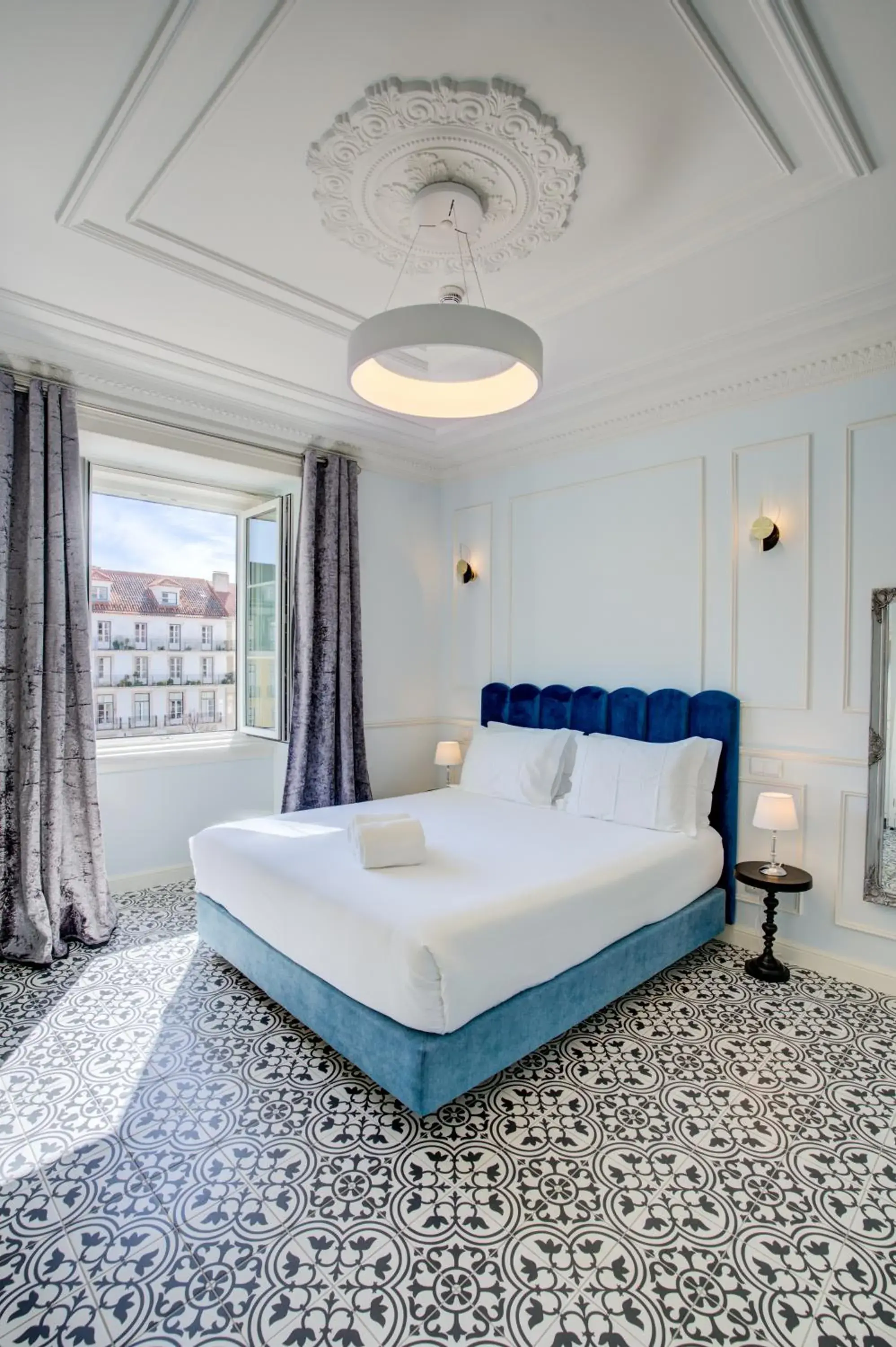 Superior Double Room with Square View in Solar dos Poetas Superior Double Room with Square View in Solar dos Poetas