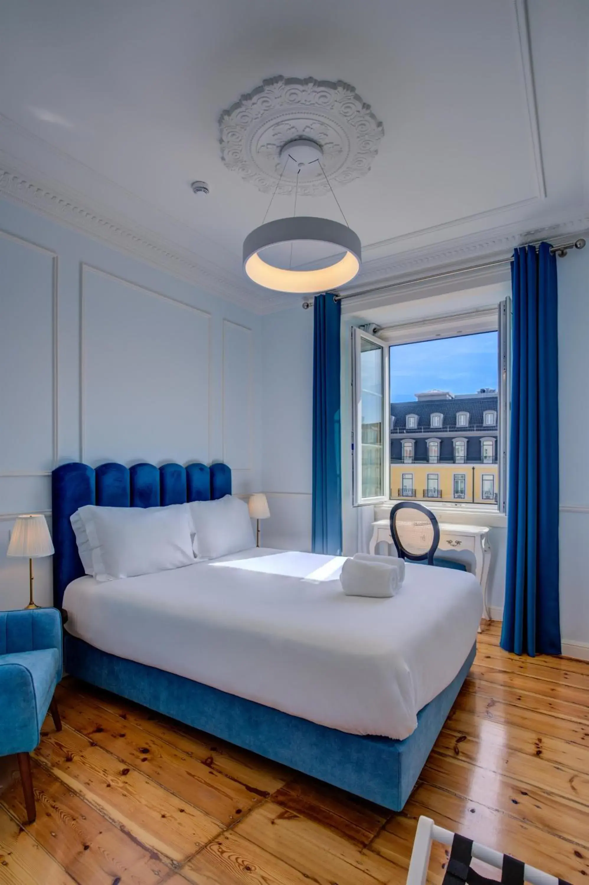 Double Room with Square View in Solar dos Poetas Double Room with Square View in Solar dos Poetas