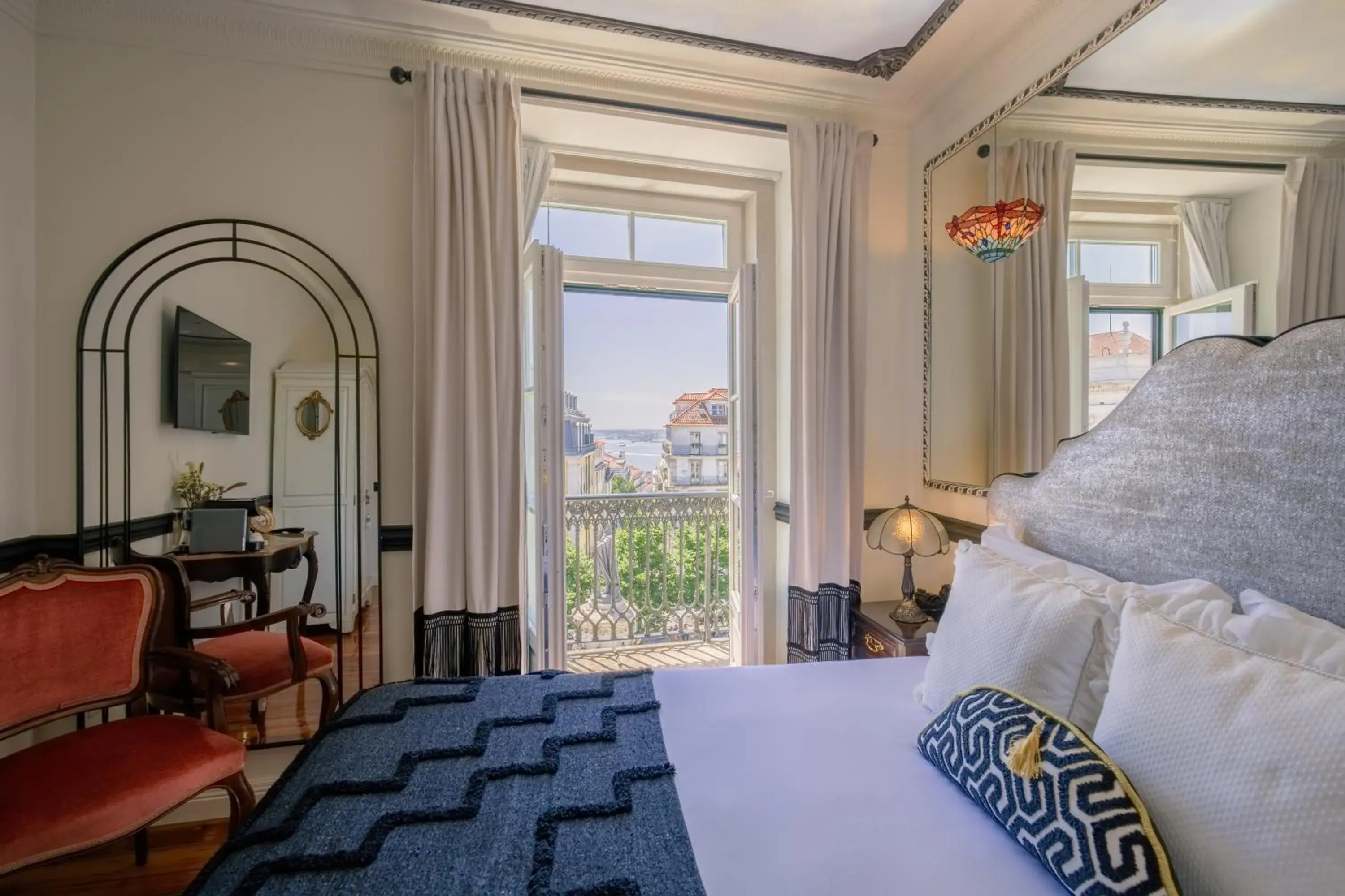 Double Room in Solar dos Poetas Double Room in Solar dos Poetas