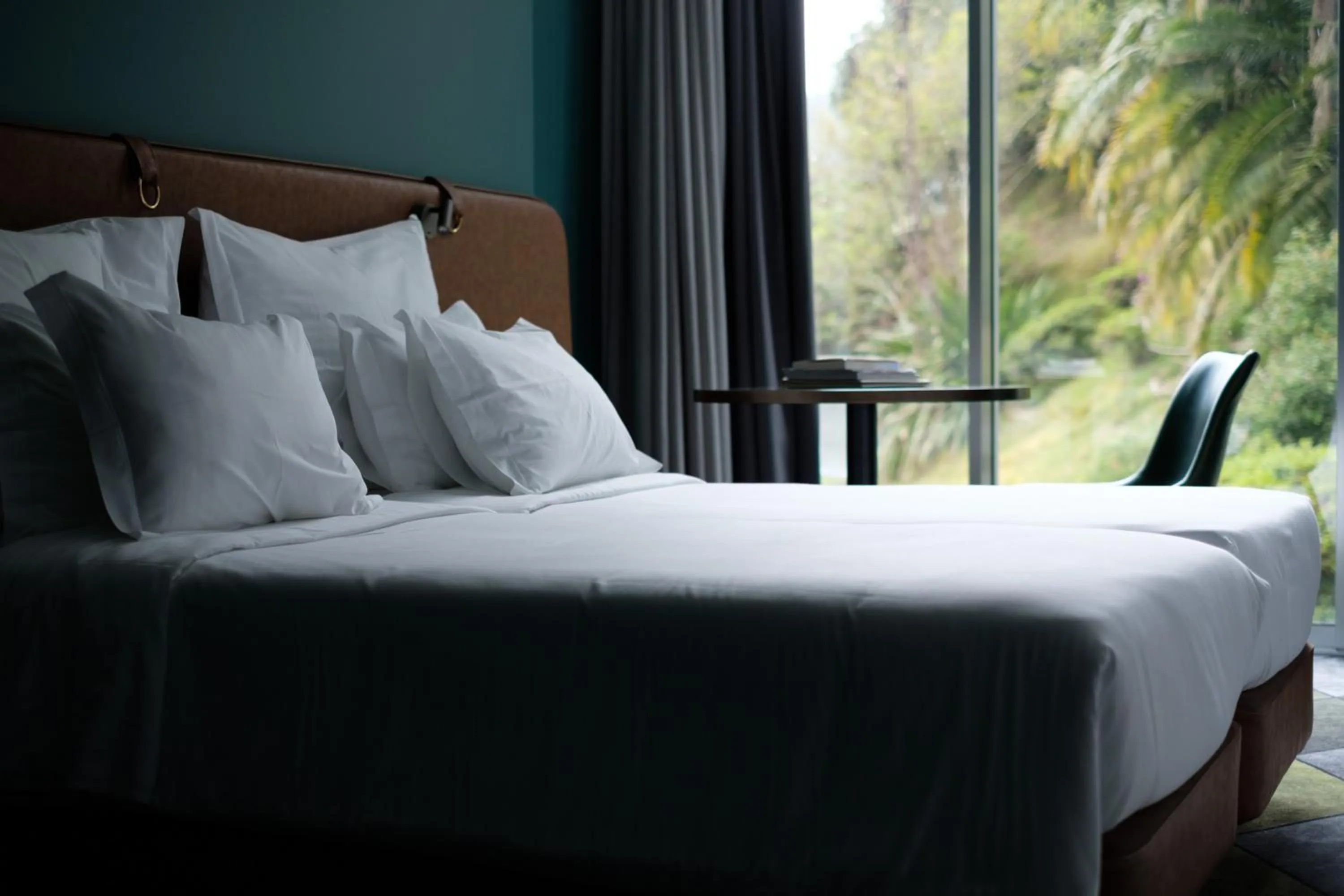 Bed in Octant Furnas