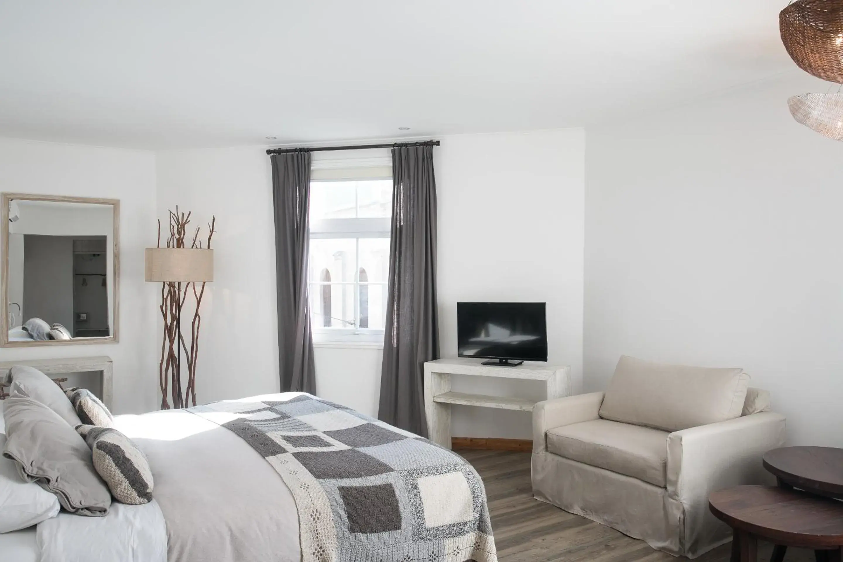 Superior Double Room in Casa Galos Hotel & Lofts Superior Double Room in Casa Galos Hotel & Lofts