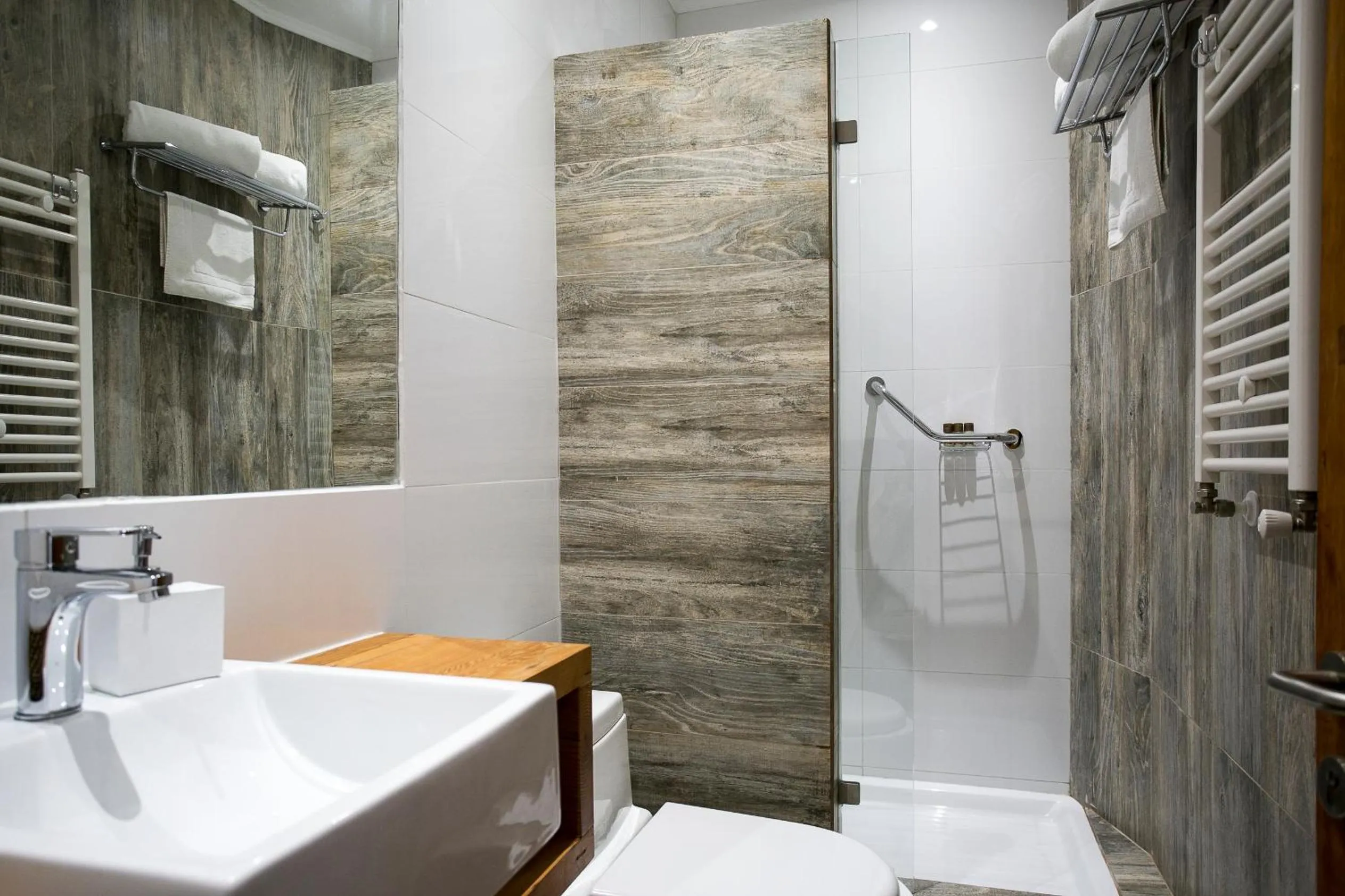 Bathroom in Casa Galos Hotel & Lofts