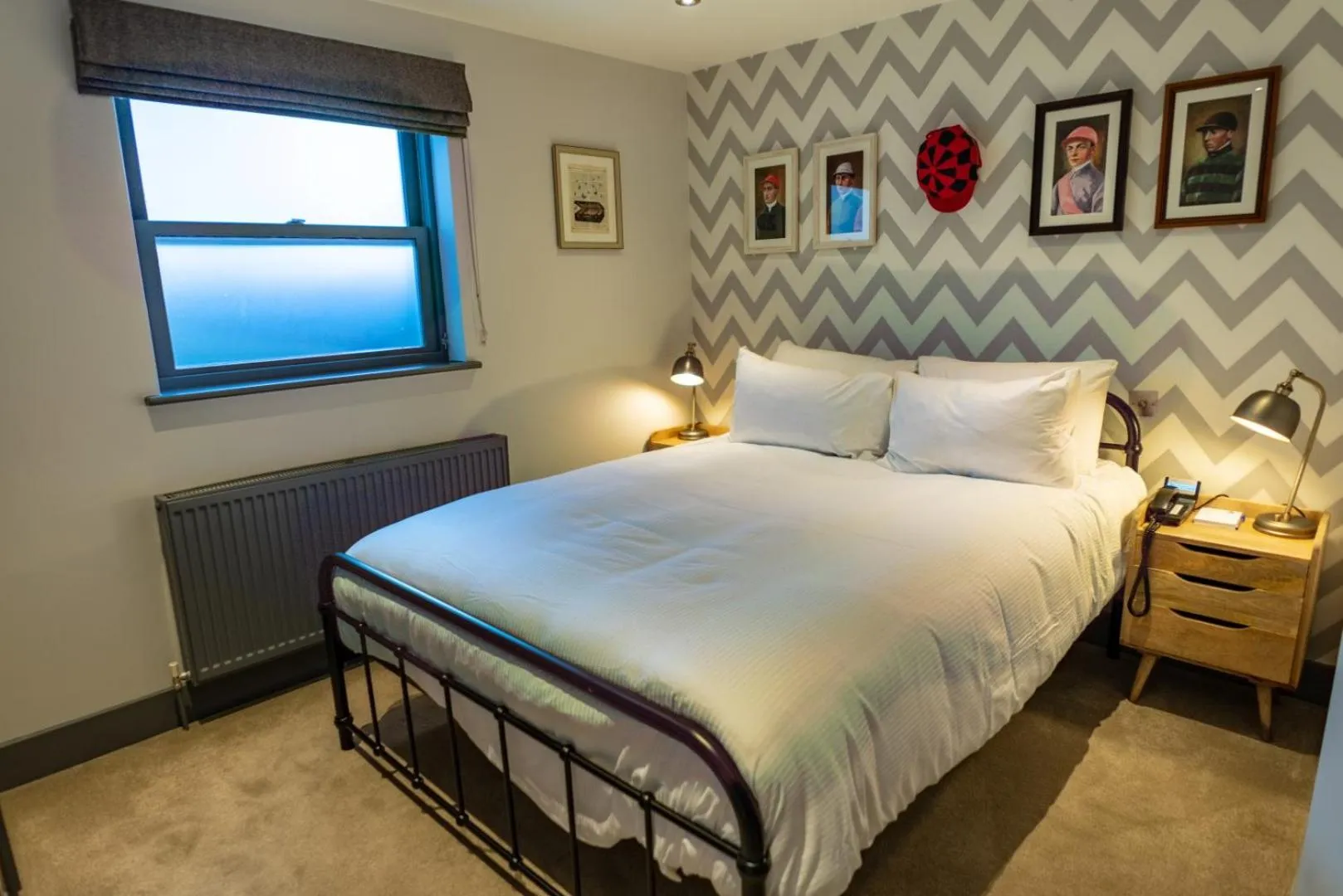 Photo of the whole room, Bed in Albert Arms