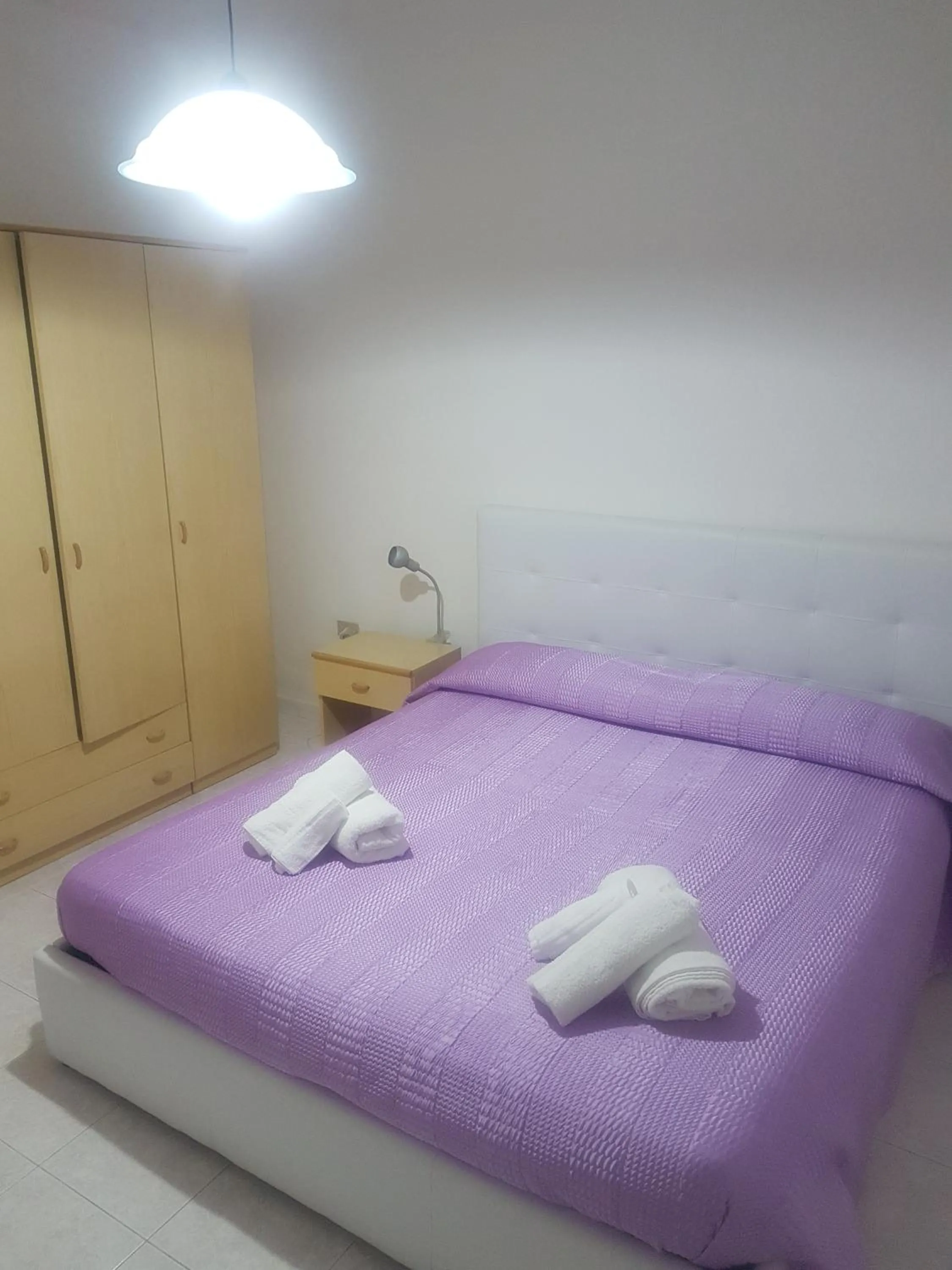 Bedroom, Bed in Hotel Blue Sky - San Foca