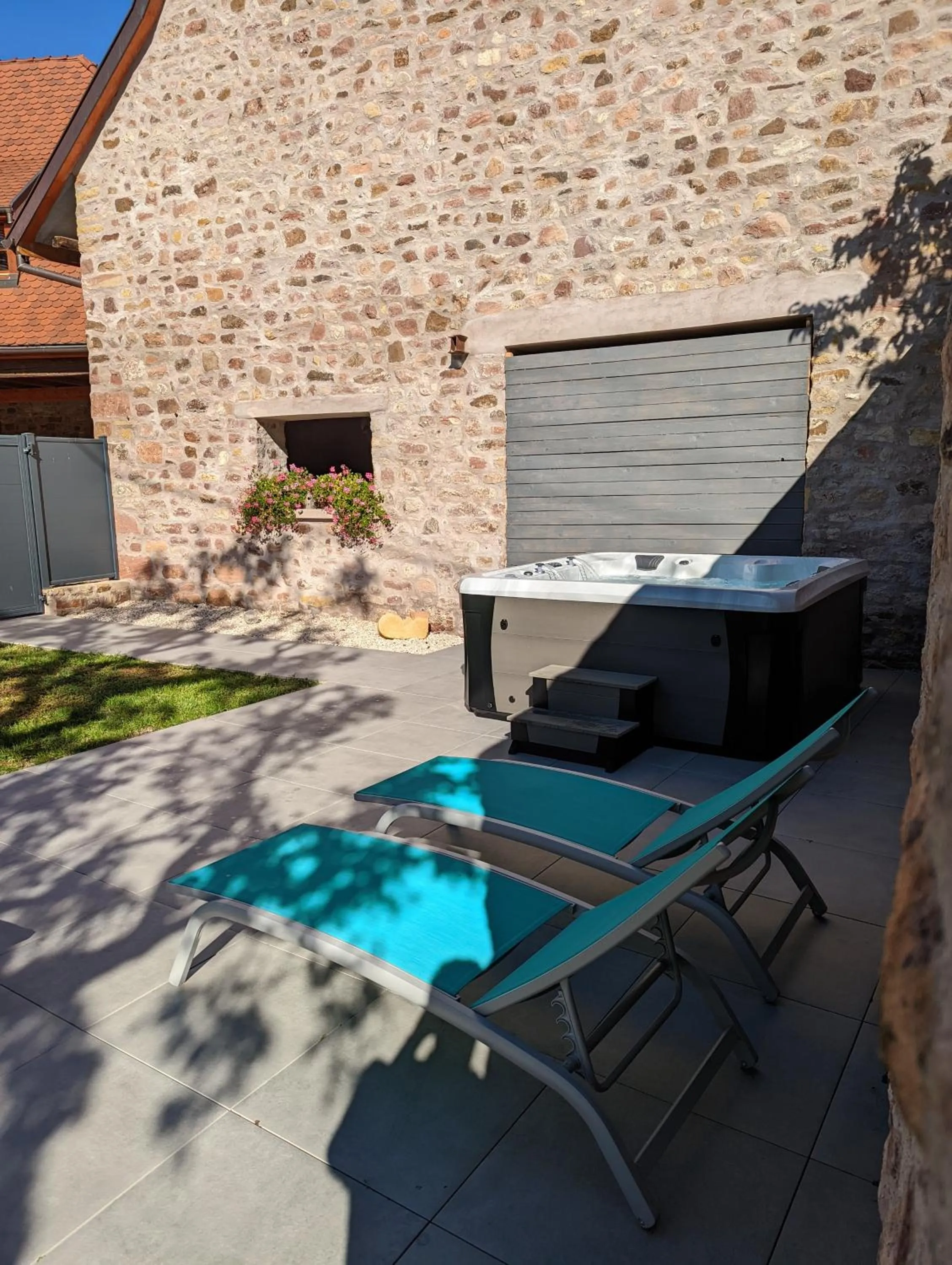 Spa and wellness centre/facilities in La Maison d'Emilie