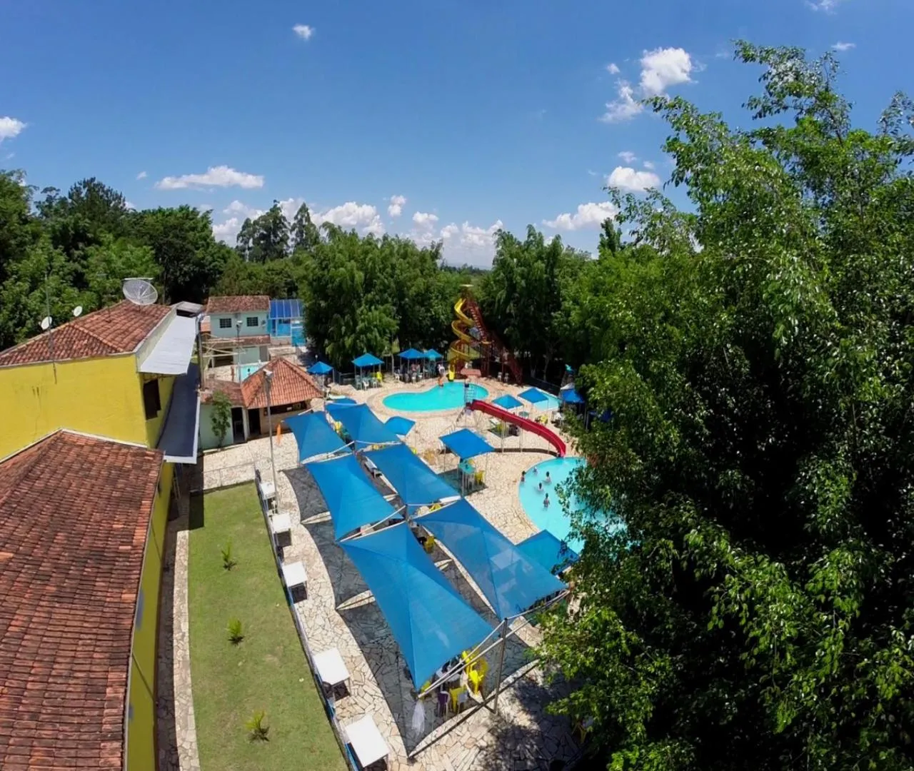Pool view in Hotel Fazenda Pé da Serra