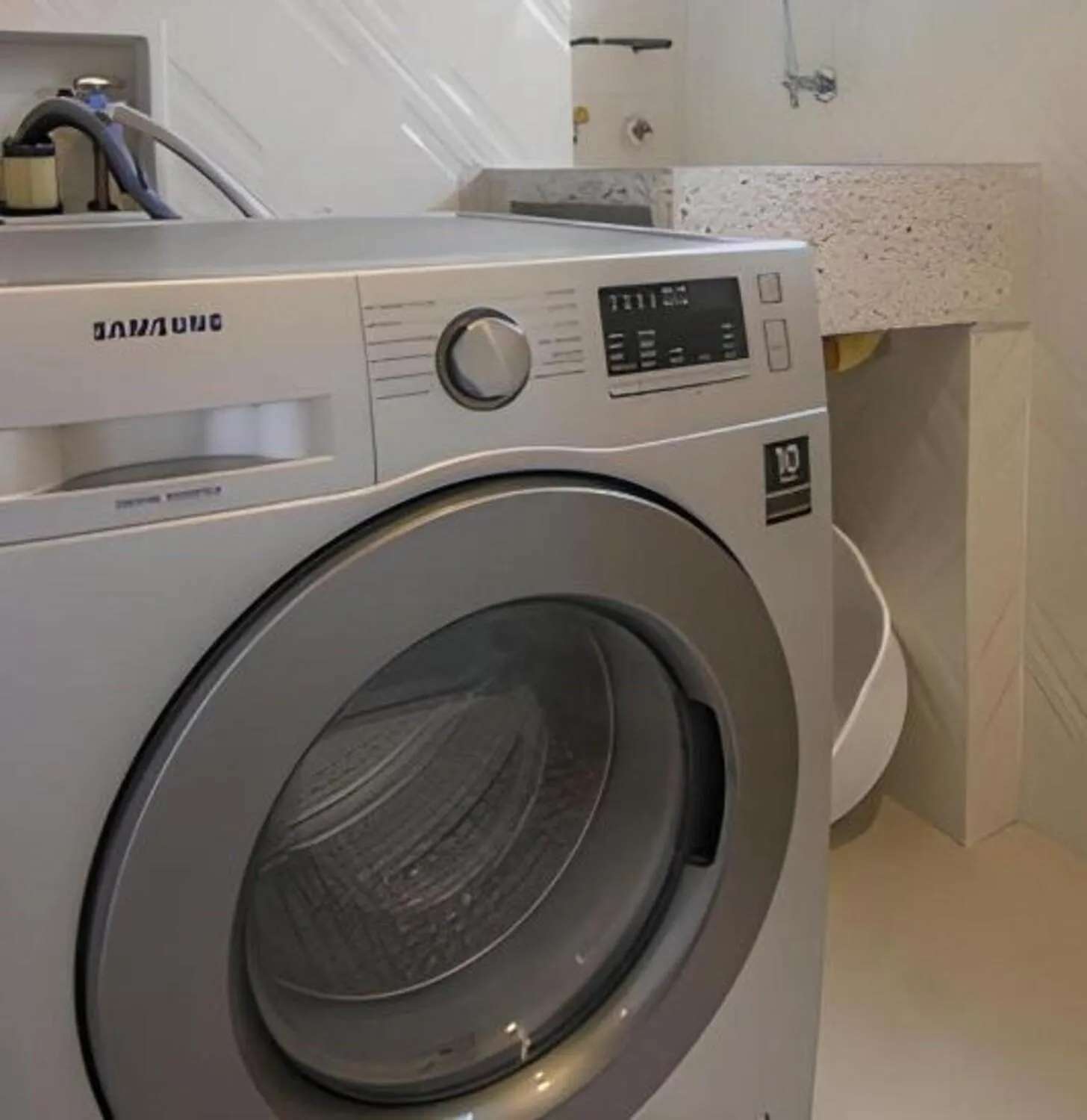 washing machine in Alcazar de Oviedo by EE Hoteles