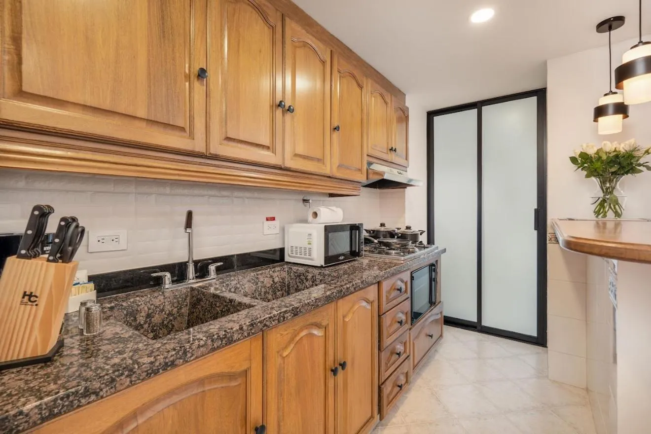 Kitchen or kitchenette in Alcazar de Oviedo by EE Hoteles