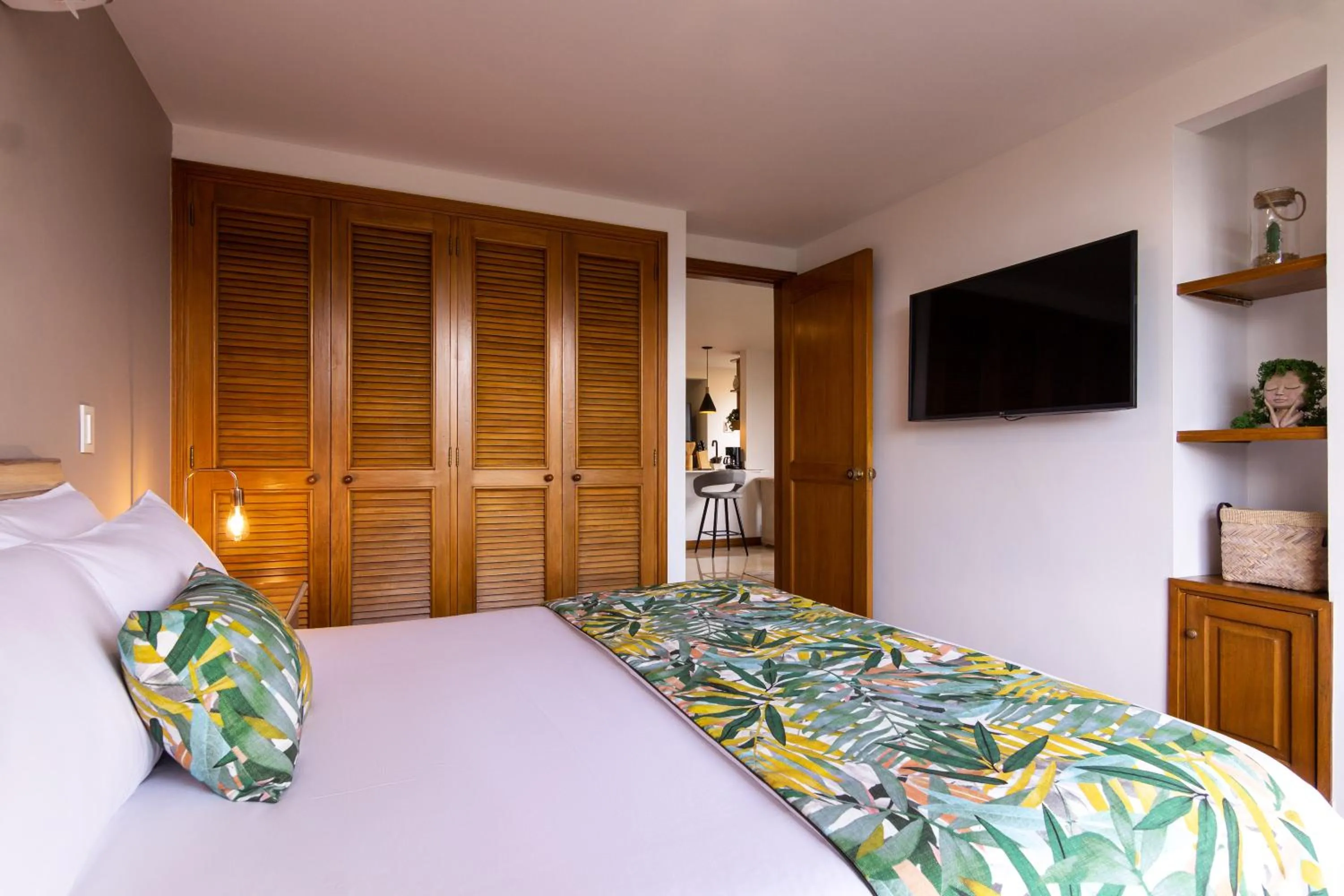 Photo of the whole room, Bed in Alcazar de Oviedo by EE Hoteles