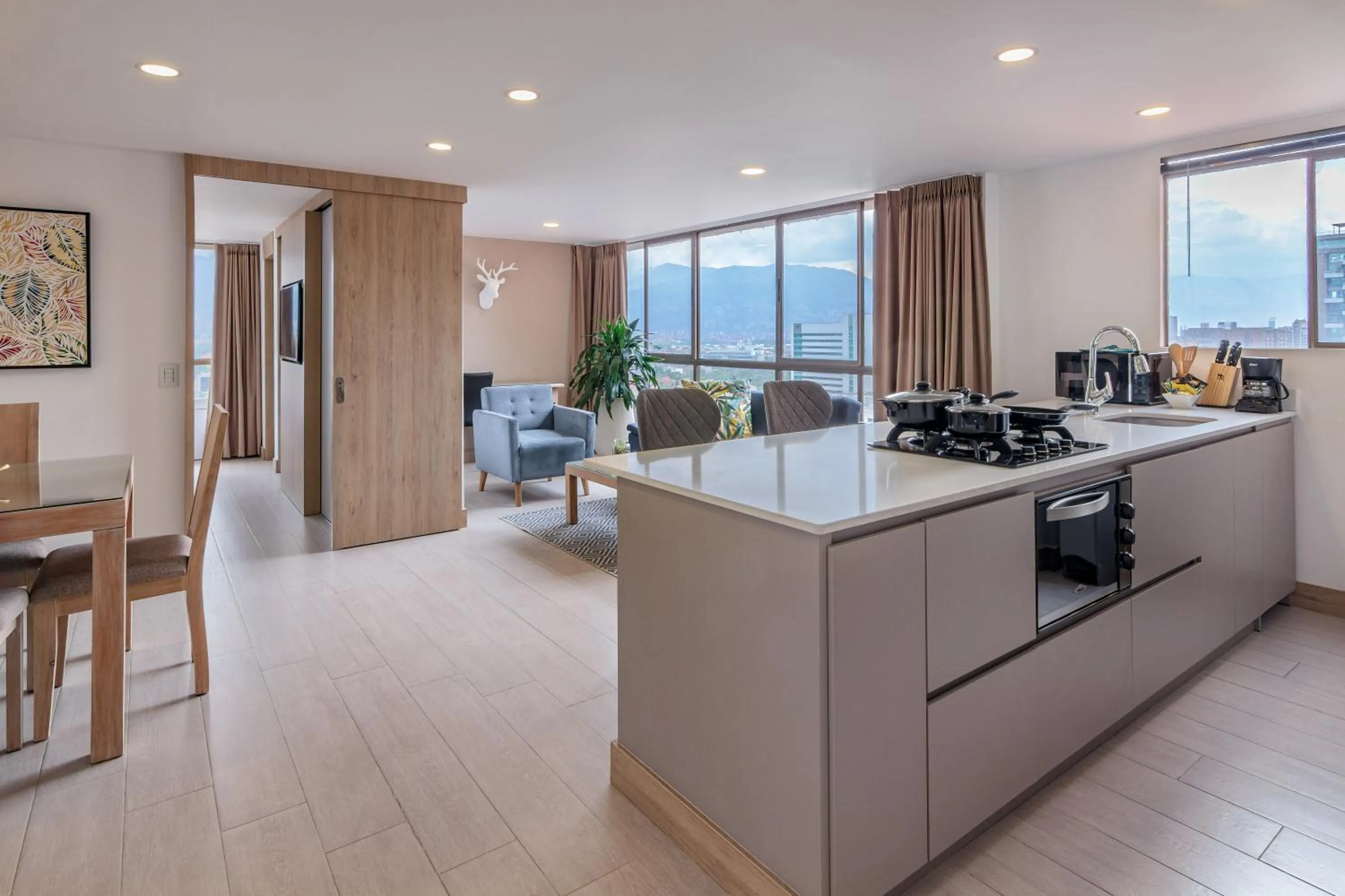 Kitchen or kitchenette in Alcazar de Oviedo by EE Hoteles