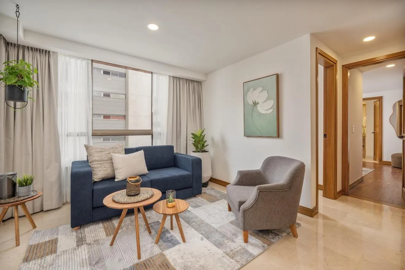 Living room in Alcazar de Oviedo by EE Hoteles