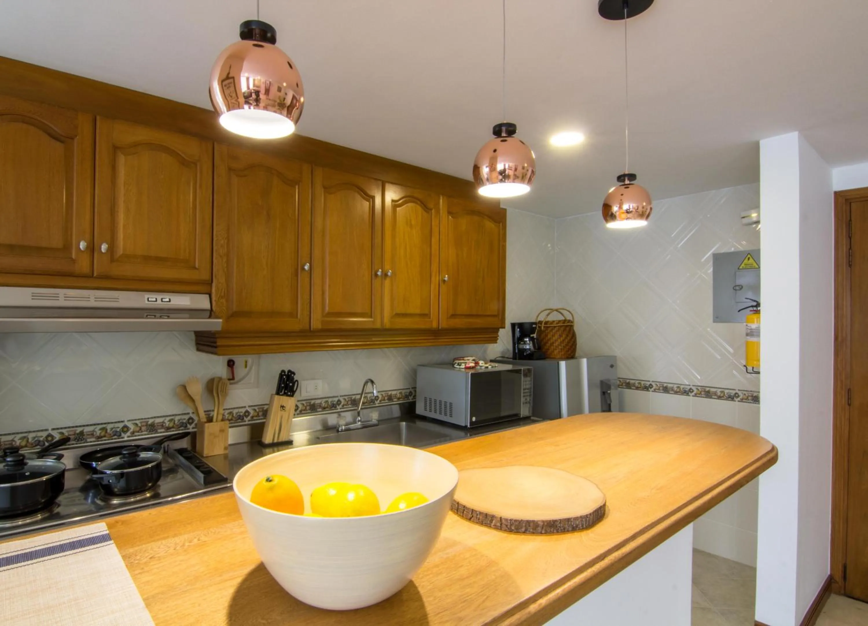 Kitchen or kitchenette in Alcazar de Oviedo by EE Hoteles