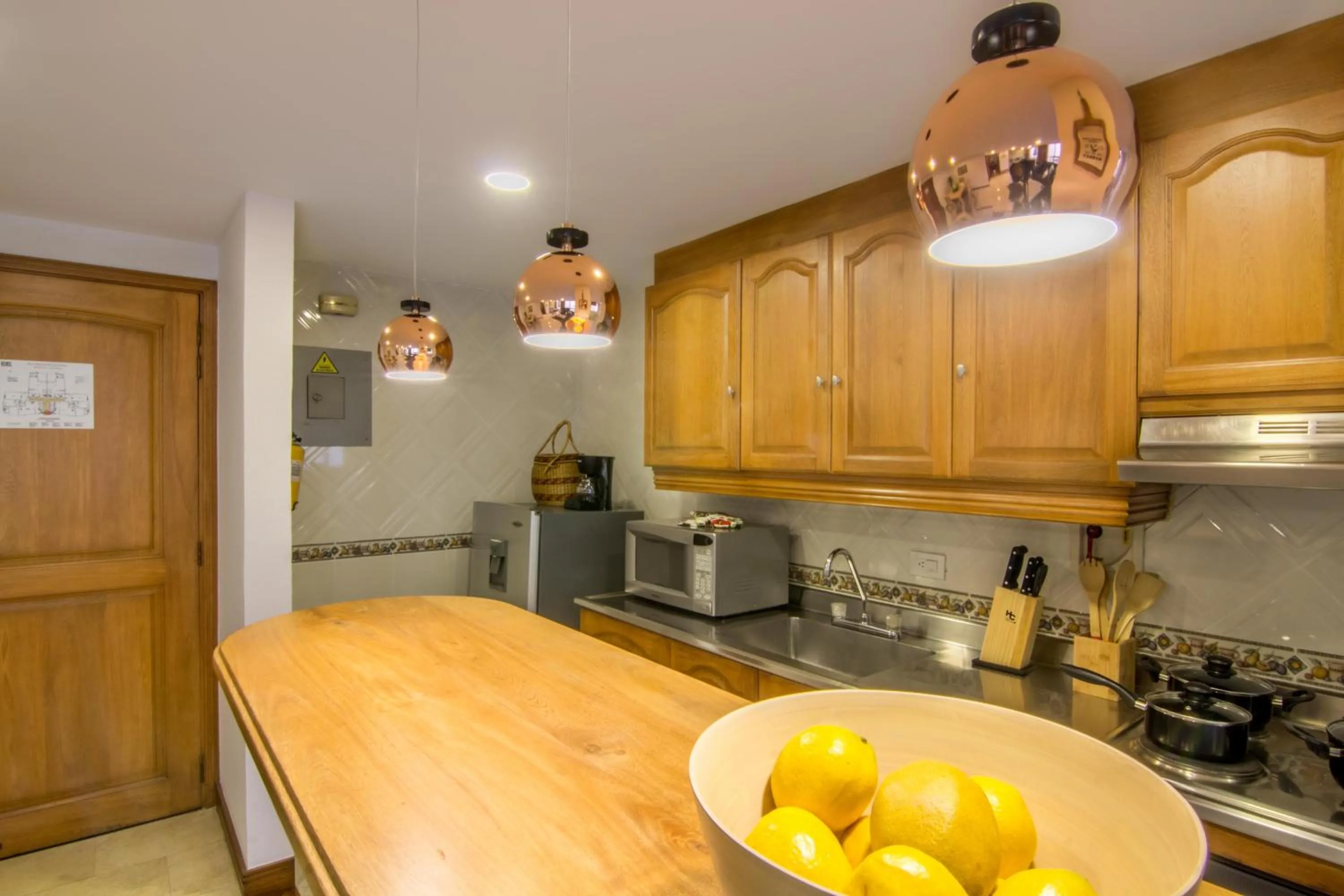 Kitchen or kitchenette in Alcazar de Oviedo by EE Hoteles