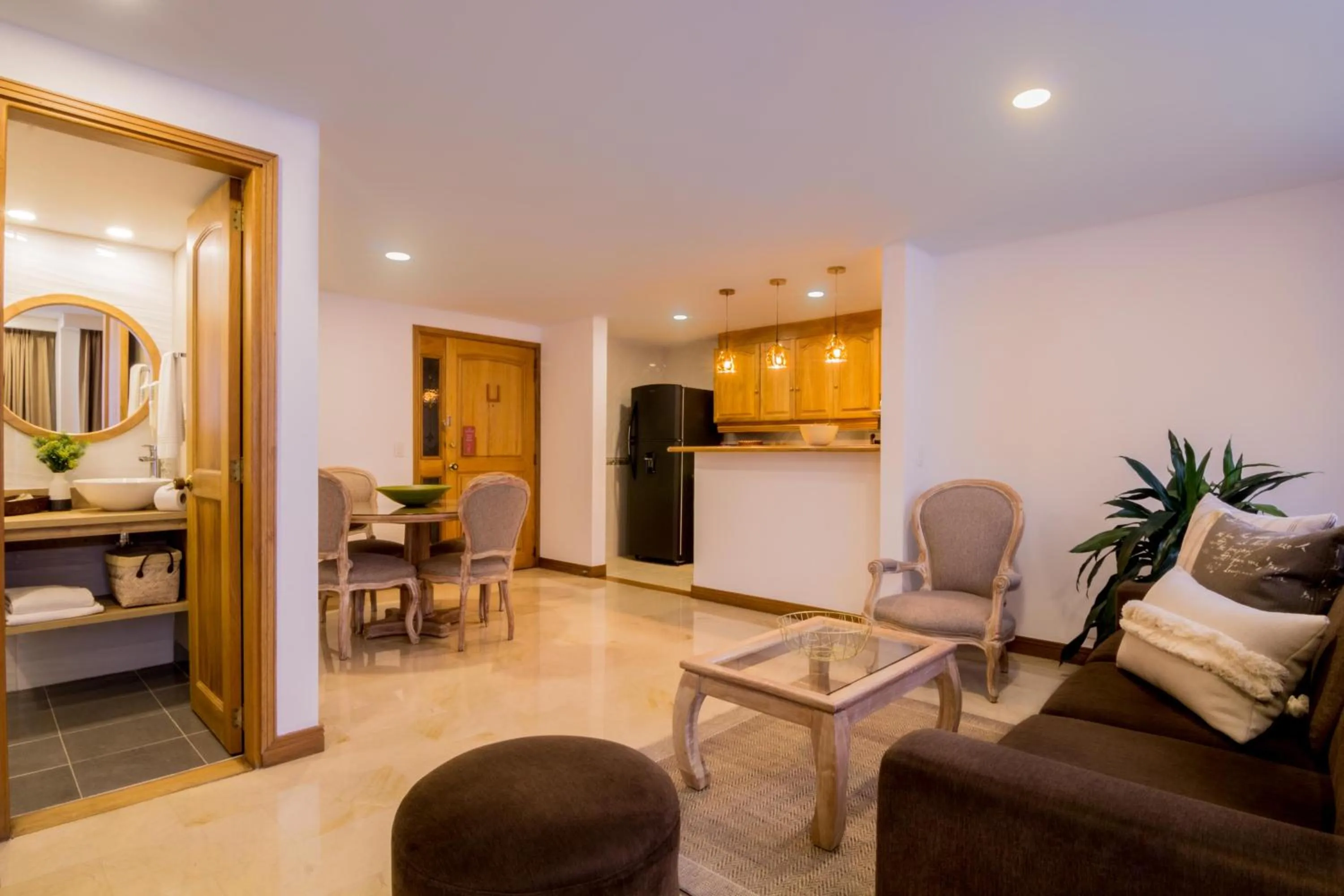 Bathroom in Alcazar de Oviedo by EE Hoteles