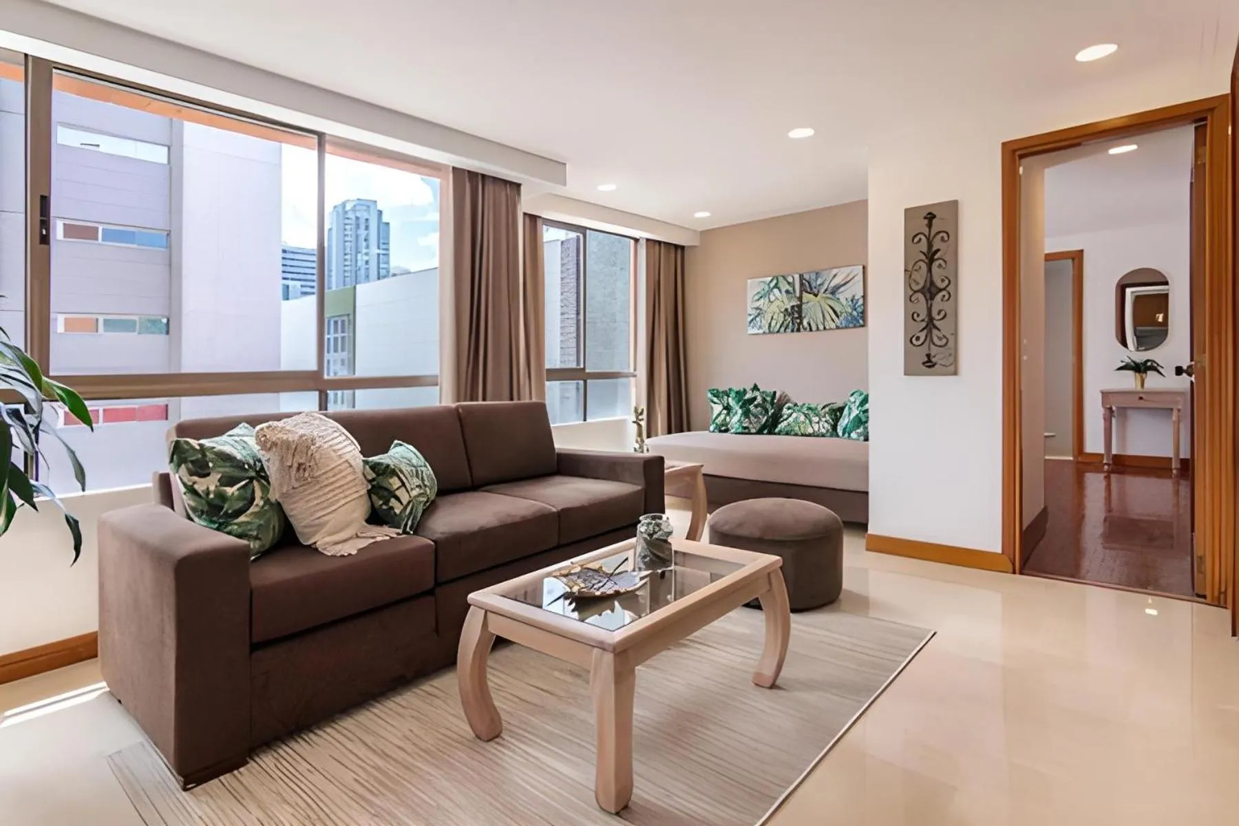 Living room in Alcazar de Oviedo by EE Hoteles